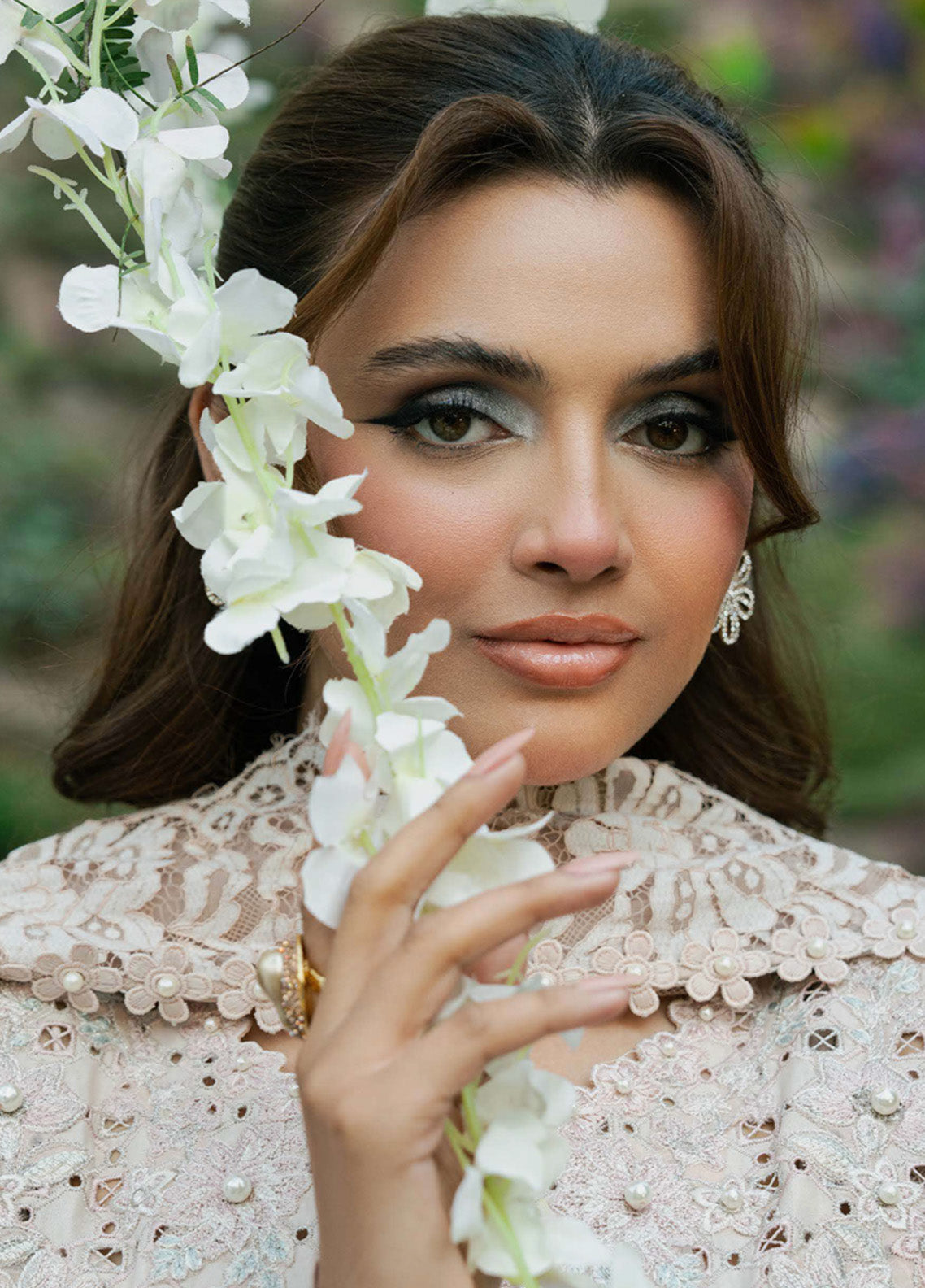 Flora By Zevk Embroidered Lawn 3 Piece Unstitched Suit ZBP25FFL D-ASEEL Flora By Zevk Embroidered Lawn 3 Piece Unstitched Suit ZBP25FFL D-ASEEL