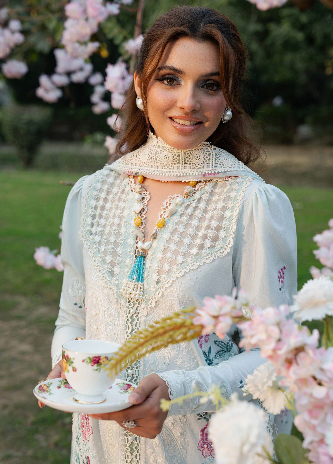 Flora By Zevk Embroidered Lawn 3 Piece Unstitched Suit ZBP25FFL D-JASMINE Flora By Zevk Embroidered Lawn 3 Piece Unstitched Suit ZBP25FFL D-JASMINE