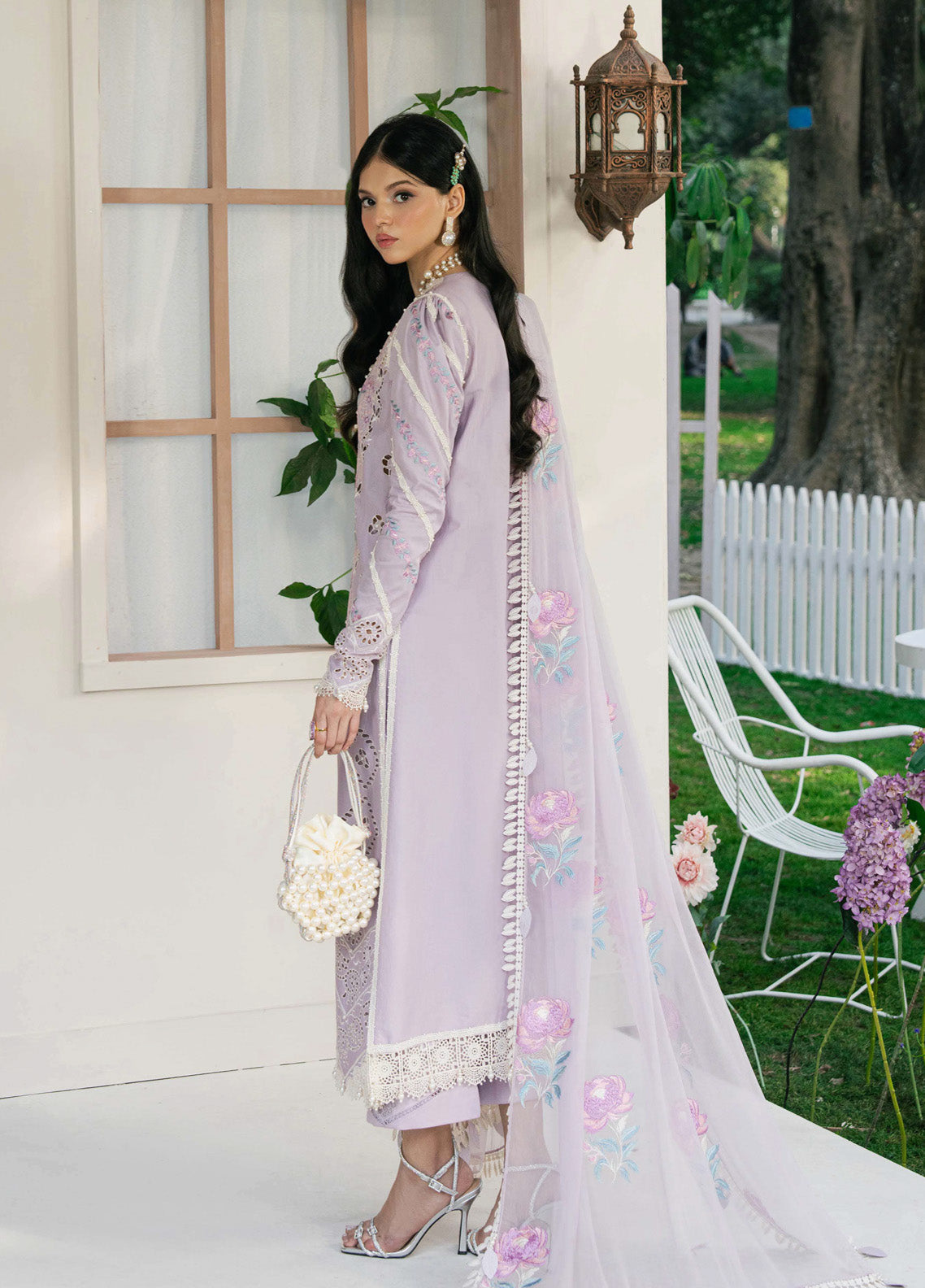 Flora By Zevk Embroidered Lawn 3 Piece Unstitched Suit ZBP25FFL D-LILLY Flora By Zevk Embroidered Lawn 3 Piece Unstitched Suit ZBP25FFL D-LILLY