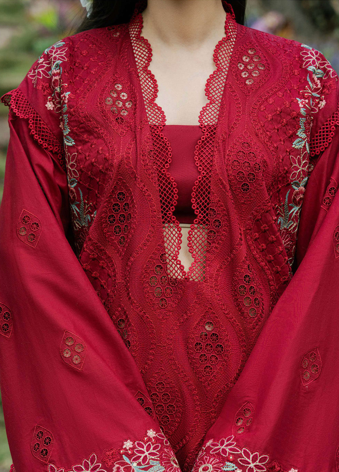 Flora By Zevk Embroidered Lawn 3 Piece Unstitched Suit ZBP25FFL D-RED ROSE Flora By Zevk Embroidered Lawn 3 Piece Unstitched Suit ZBP25FFL D-RED ROSE