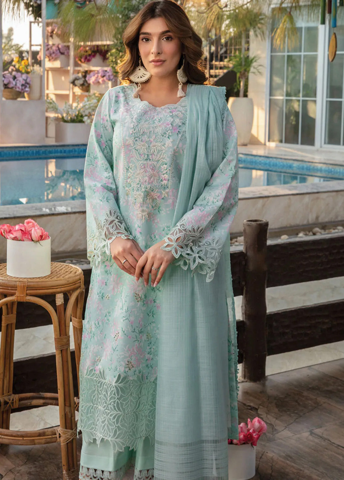 Florence By Rang Rasiya Embroidered Lawn 3 Piece Unstitched Suit RR25FS D-01 LARAIB Florence By Rang Rasiya Embroidered Lawn 3 Piece Unstitched Suit RR25FS D-01 LARAIB