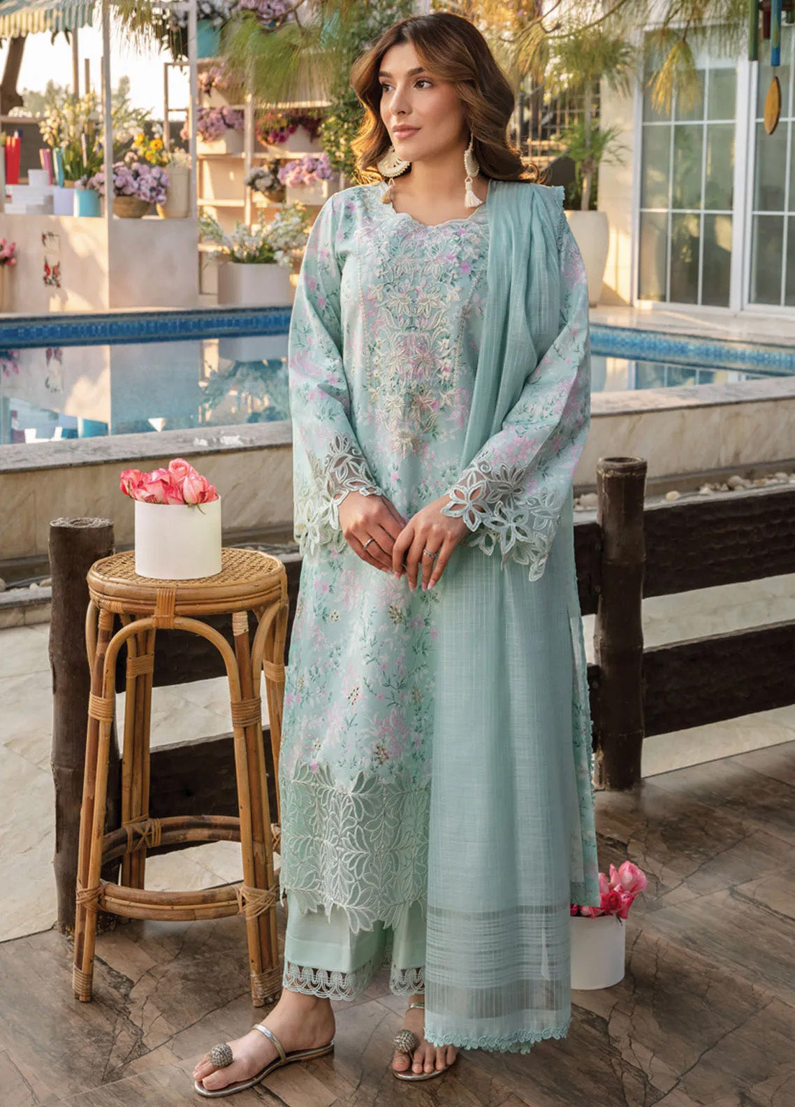 Florence By Rang Rasiya Embroidered Lawn 3 Piece Unstitched Suit RR25FS D-01 LARAIB Florence By Rang Rasiya Embroidered Lawn 3 Piece Unstitched Suit RR25FS D-01 LARAIB