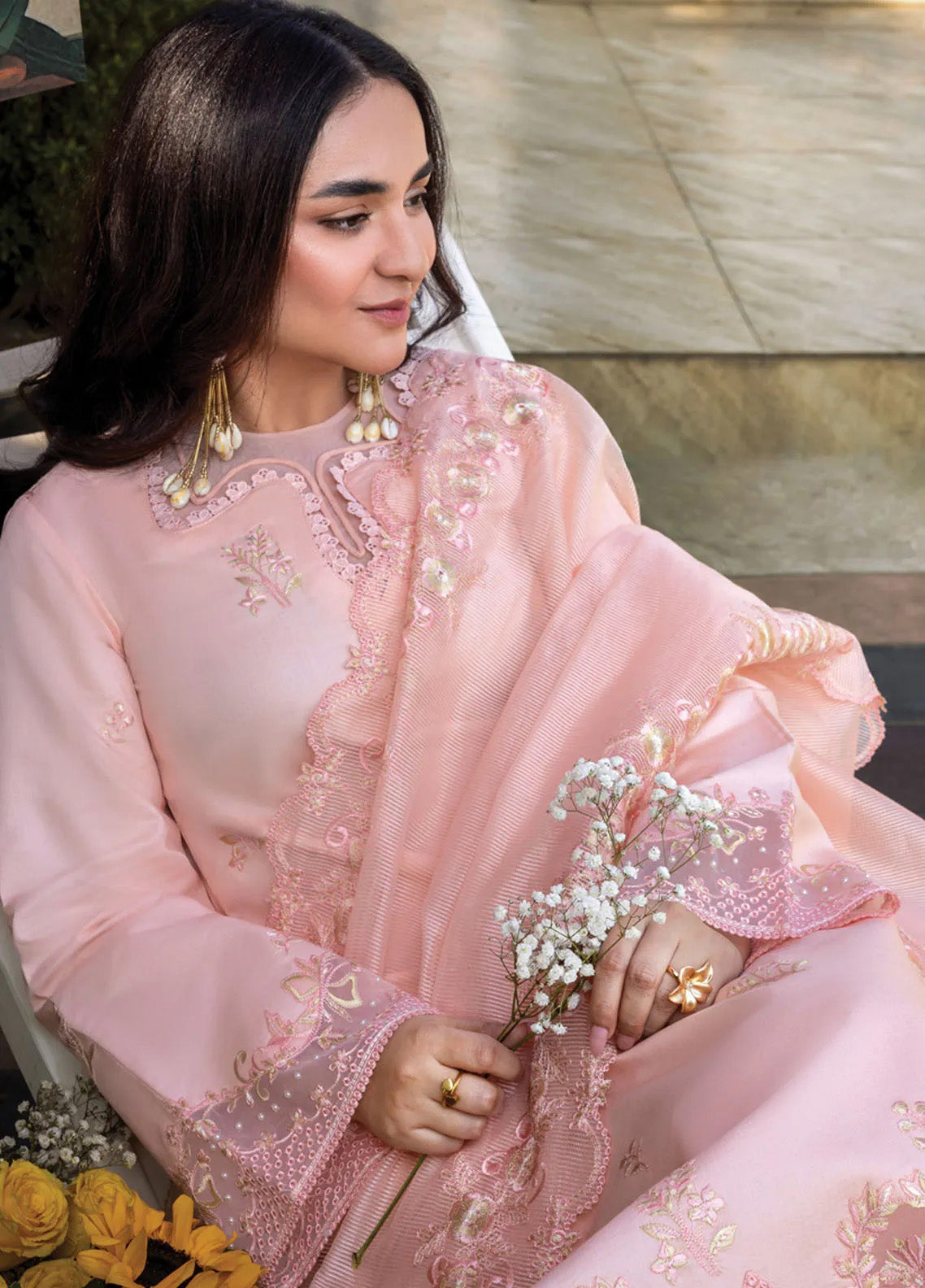 Florence By Rang Rasiya Embroidered Lawn 3 Piece Unstitched Suit RR25FS D-03 ESHAL Florence By Rang Rasiya Embroidered Lawn 3 Piece Unstitched Suit RR25FS D-03 ESHAL