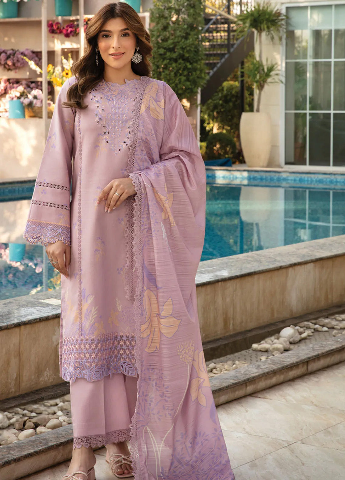 Florence By Rang Rasiya Embroidered Lawn 3 Piece Unstitched Suit RR25FS D-05 DANIYA Florence By Rang Rasiya Embroidered Lawn 3 Piece Unstitched Suit RR25FS D-05 DANIYA