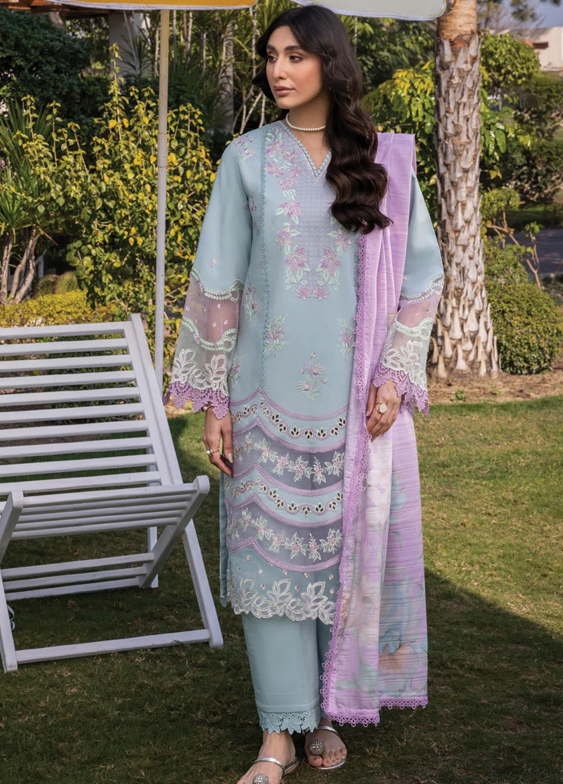 Florence By Rang Rasiya Embroidered Lawn 3 Piece Unstitched Suit RR25FS D-13 ALIZAH Florence By Rang Rasiya Embroidered Lawn 3 Piece Unstitched Suit RR25FS D-13 ALIZAH
