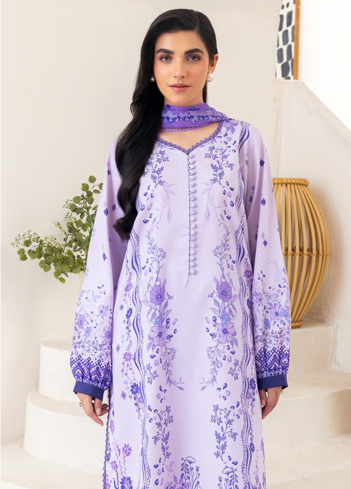 Florent Digital Printed Lawn 3 Piece Unstitched Suit FL25LP D-10 Florent Digital Printed Lawn 3 Piece Unstitched Suit FL25LP D-10