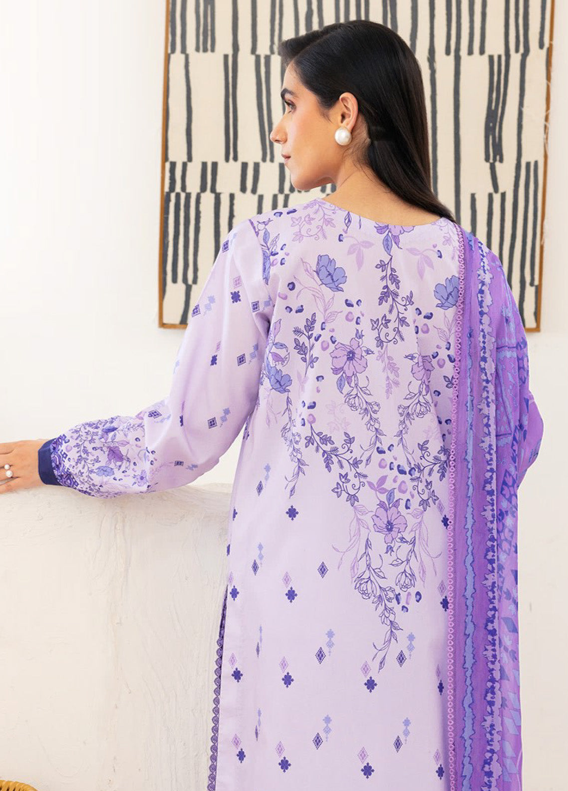 Florent Digital Printed Lawn 3 Piece Unstitched Suit FL25LP D-10 Florent Digital Printed Lawn 3 Piece Unstitched Suit FL25LP D-10