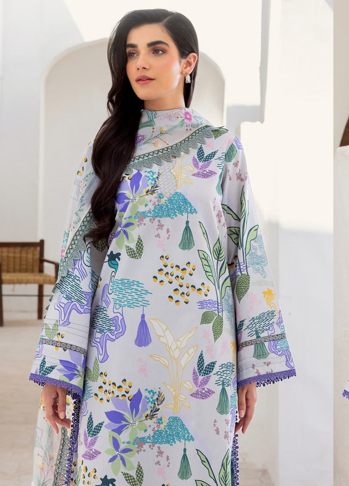 Florent Digital Printed Lawn 3 Piece Unstitched Suit FL25LP D-5A Florent Digital Printed Lawn 3 Piece Unstitched Suit FL25LP D-5A