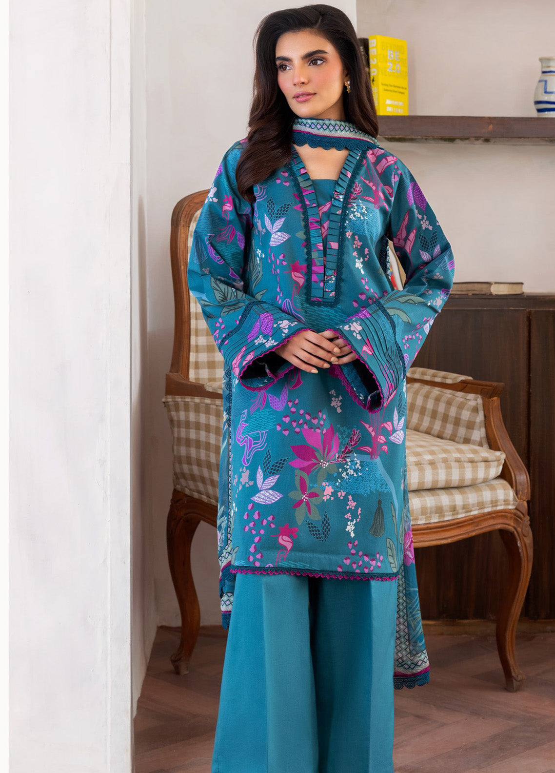 Florent Digital Printed Lawn 3 Piece Unstitched Suit FL25LP D-5B Florent Digital Printed Lawn 3 Piece Unstitched Suit FL25LP D-5B