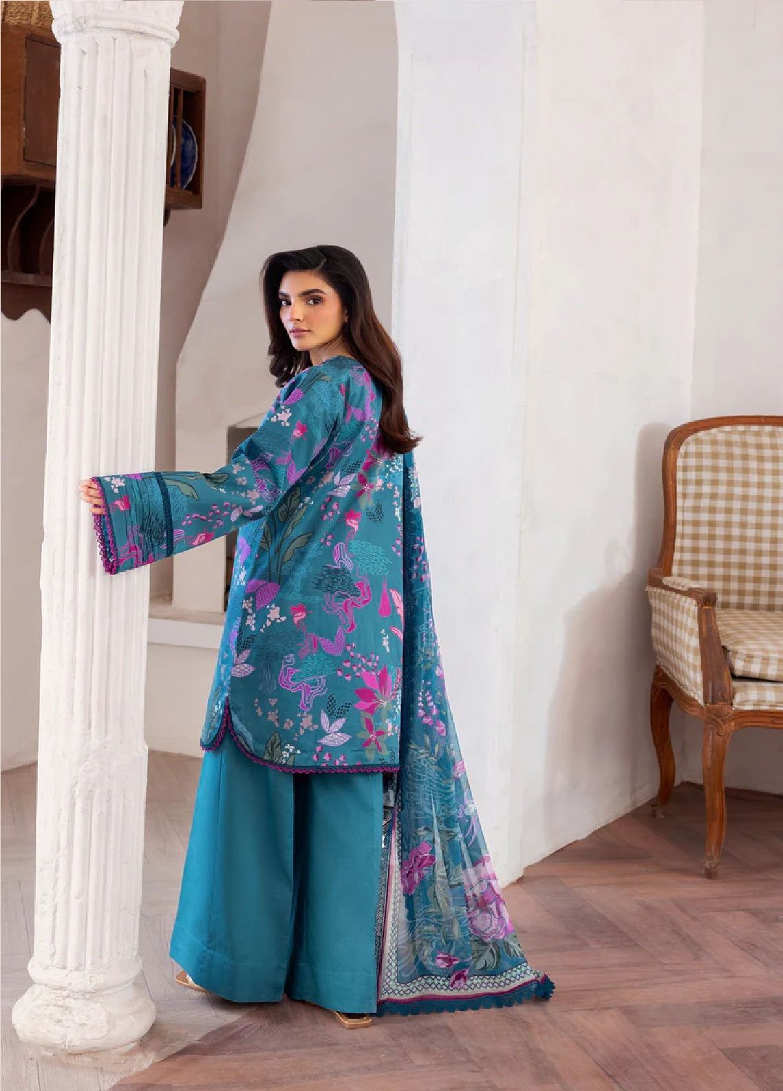 Florent Digital Printed Lawn 3 Piece Unstitched Suit FL25LP D-5B Florent Digital Printed Lawn 3 Piece Unstitched Suit FL25LP D-5B