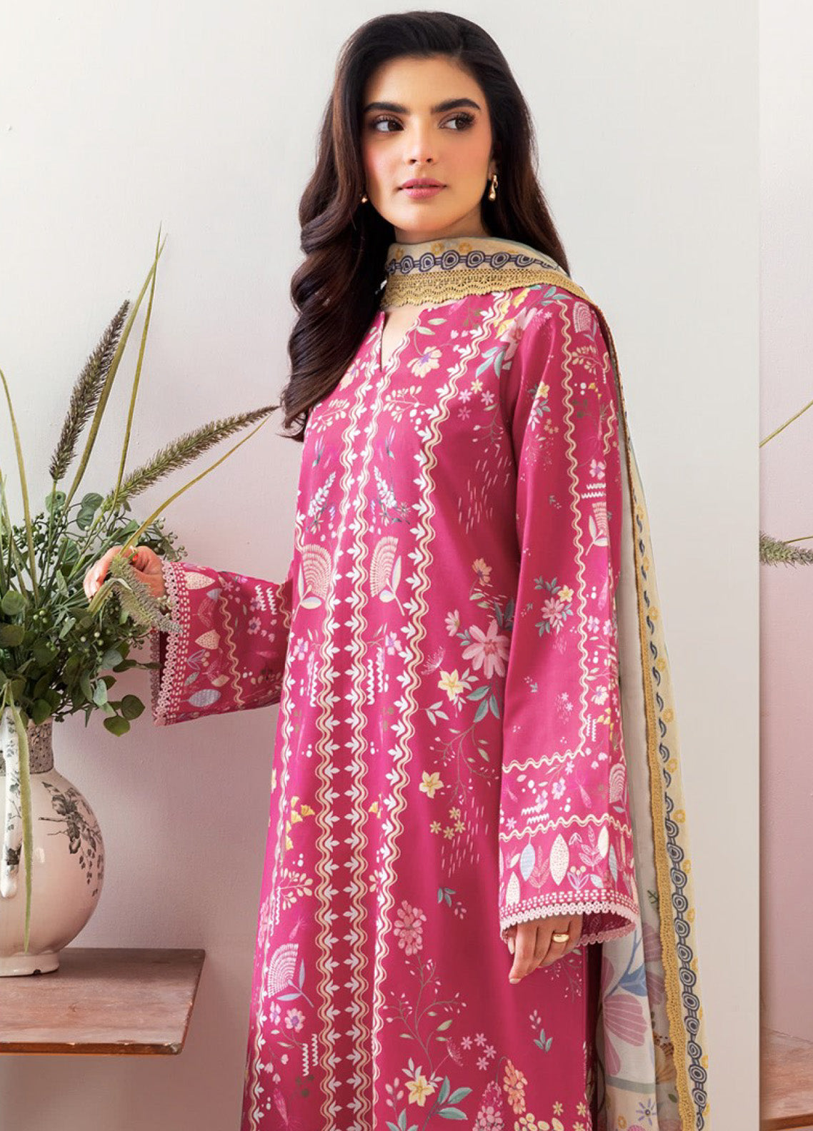 Florent Digital Printed Lawn 3 Piece Unstitched Suit FL25LP D-6A Florent Digital Printed Lawn 3 Piece Unstitched Suit FL25LP D-6A