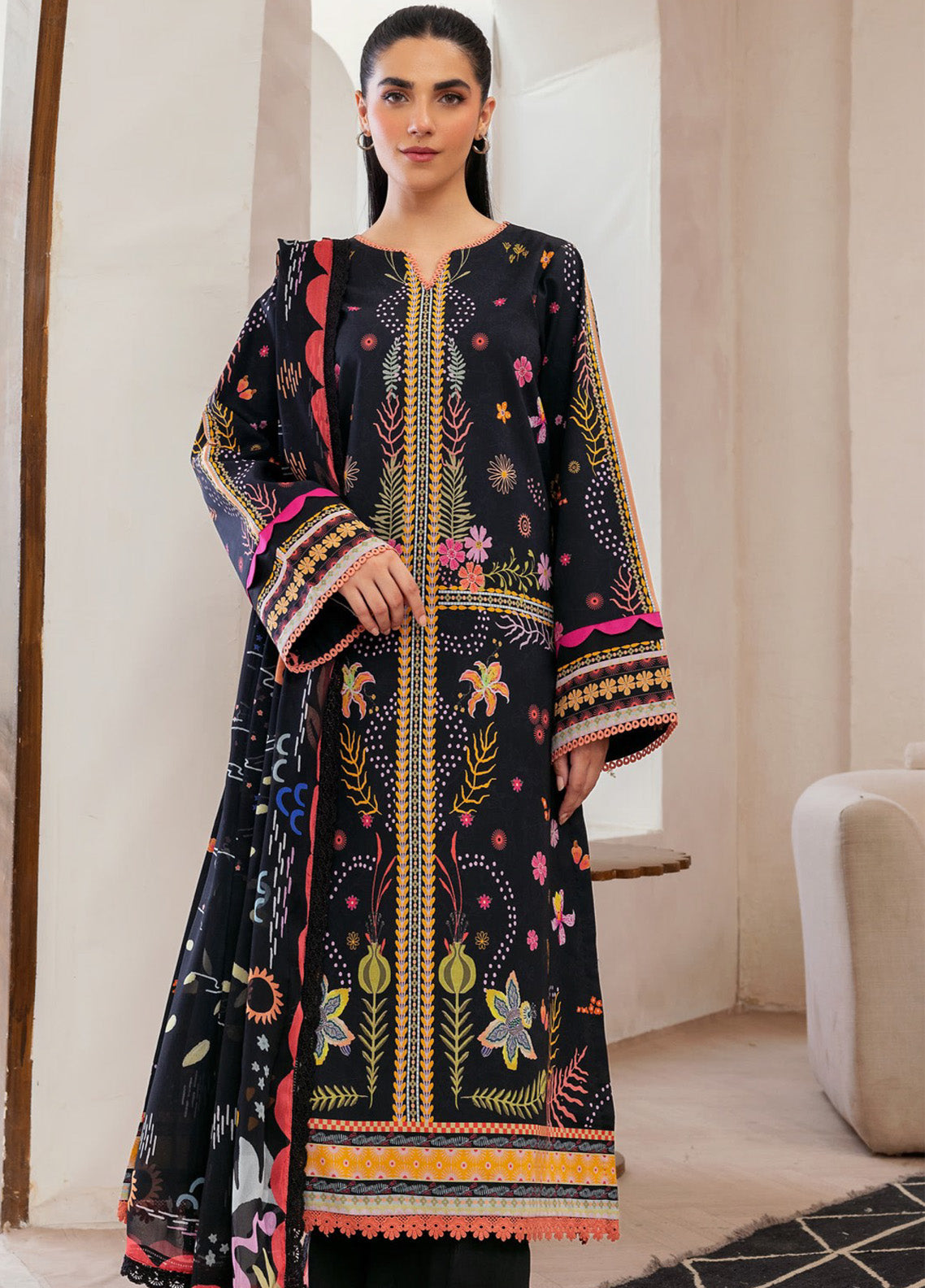 Florent Digital Printed Lawn 3 Piece Unstitched Suit FL25LP D-8B Florent Digital Printed Lawn 3 Piece Unstitched Suit FL25LP D-8B