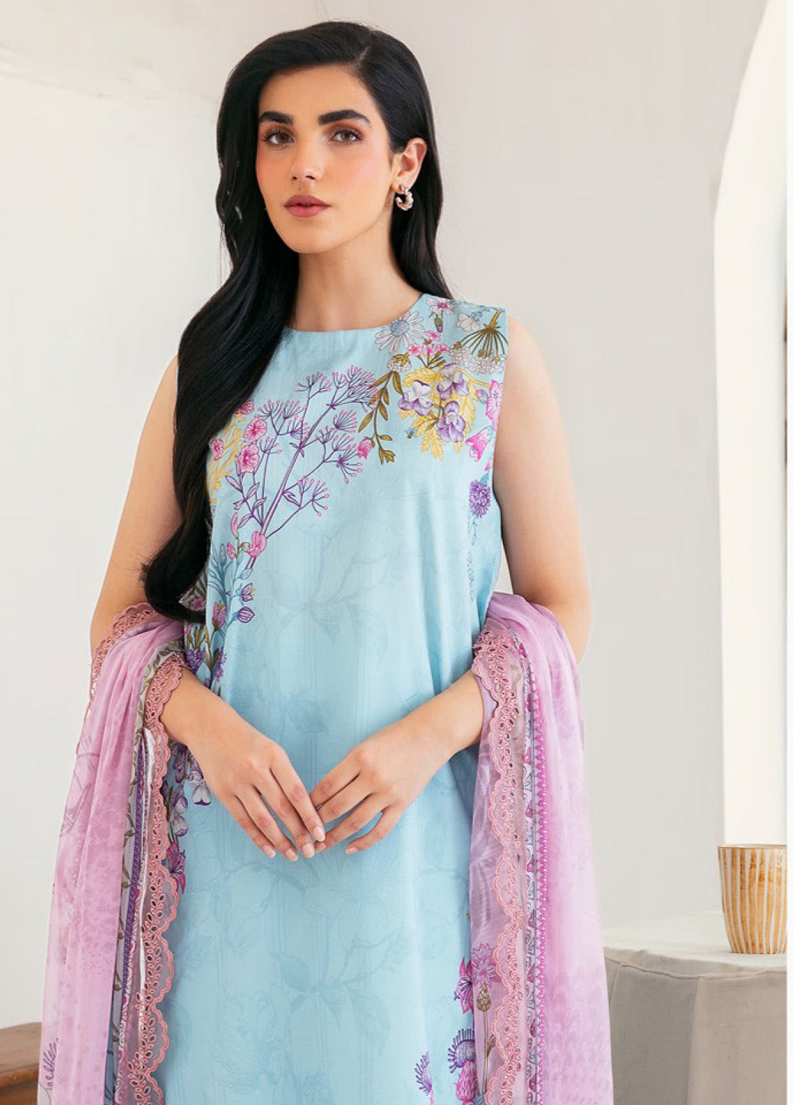 Florent Digital Printed Lawn 3 Piece Unstitched Suit FL25LP D-9 Florent Digital Printed Lawn 3 Piece Unstitched Suit FL25LP D-9