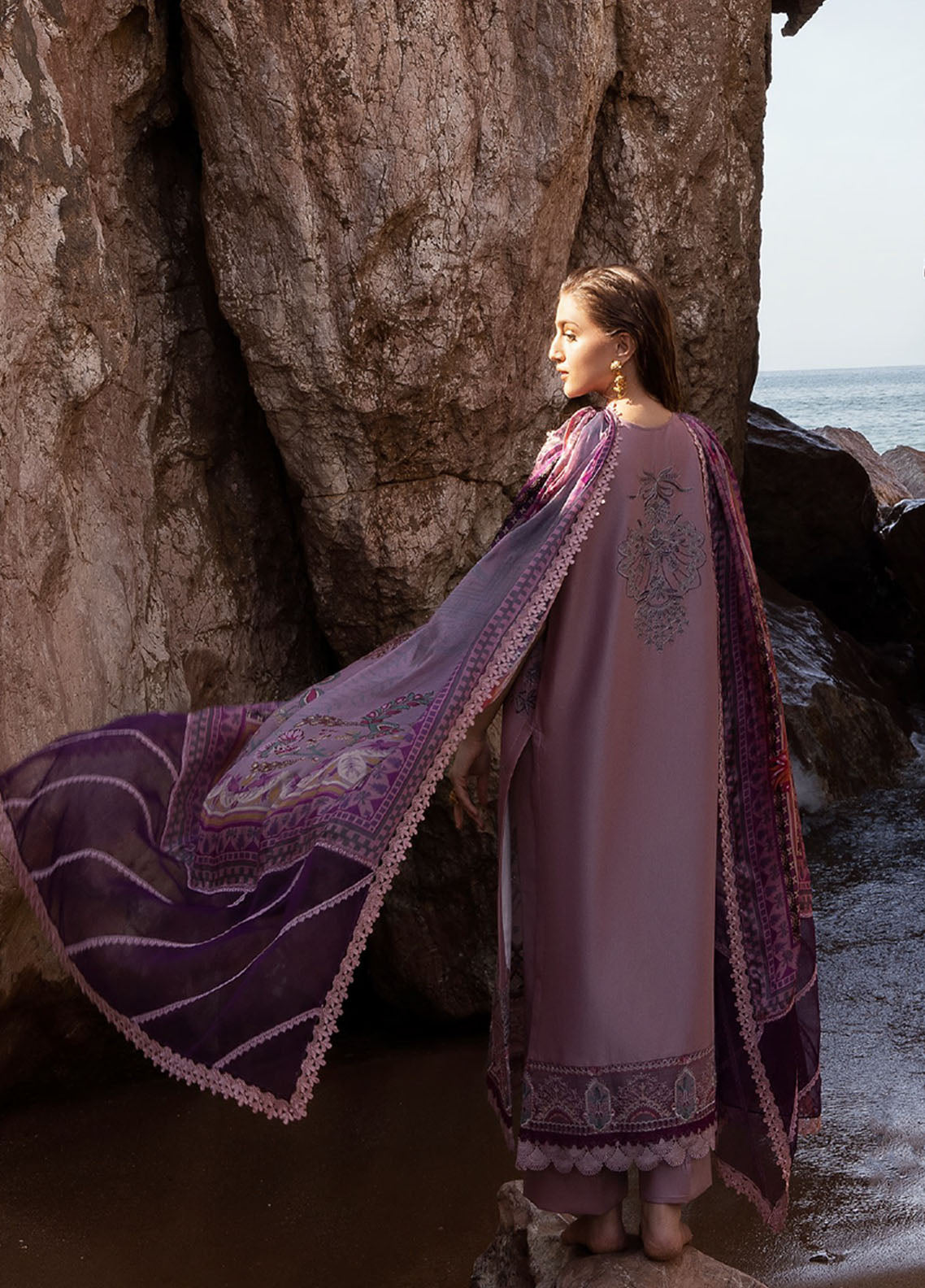 Florent Eid Edit Embroidered Lawn 3 Piece Unstitched Suit FL24EEL D-1A Florent Eid Edit Embroidered Lawn 3 Piece Unstitched Suit FL24EEL D-1A