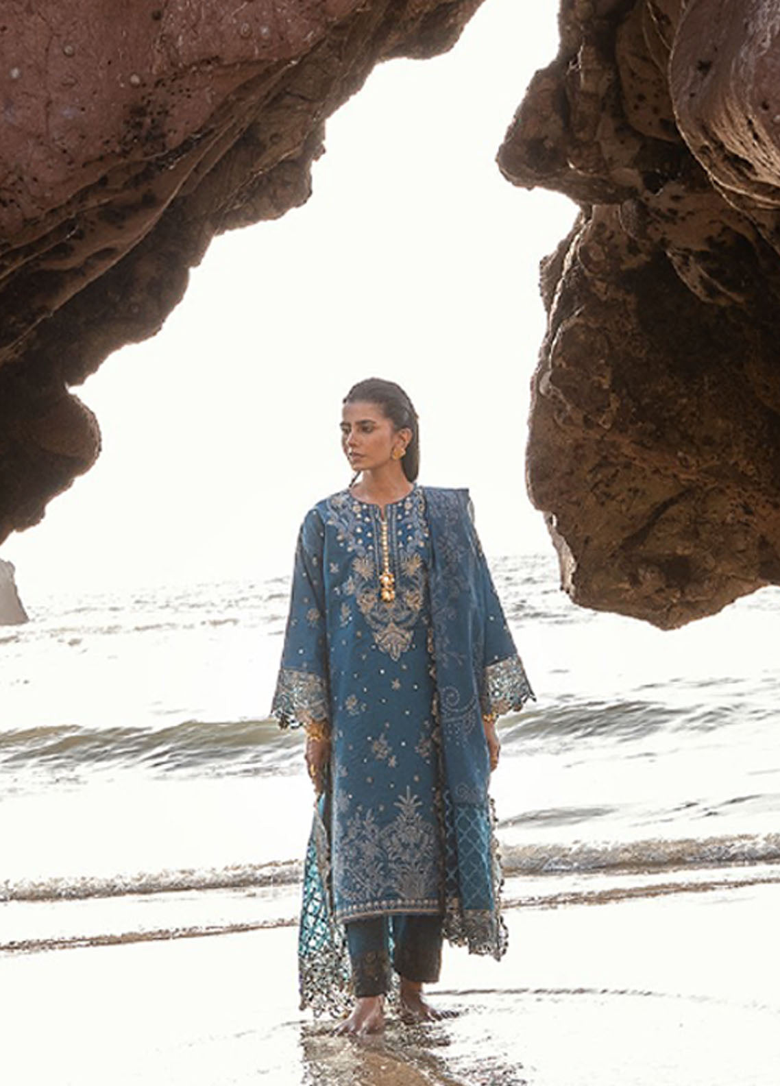 Florent Eid Edit Embroidered Lawn 3 Piece Unstitched Suit FL24EEL D-3B Florent Eid Edit Embroidered Lawn 3 Piece Unstitched Suit FL24EEL D-3B