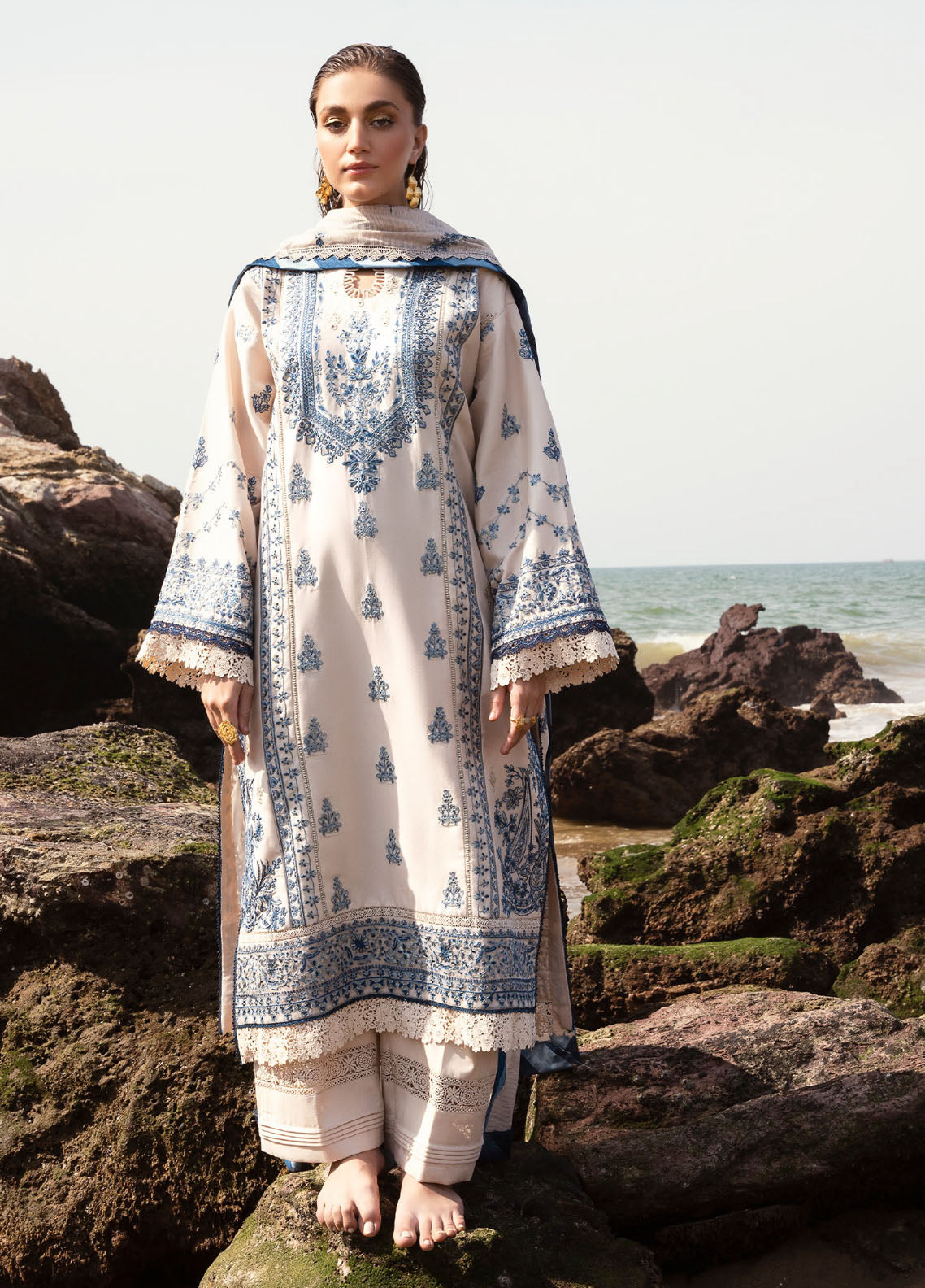 Florent Eid Edit Embroidered Lawn 3 Piece Unstitched Suit FL24EEL D-7A Florent Eid Edit Embroidered Lawn 3 Piece Unstitched Suit FL24EEL D-7A