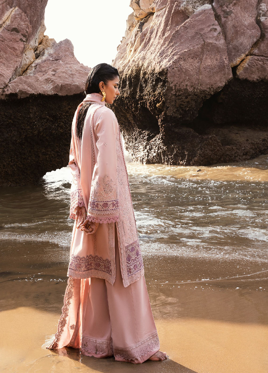 Florent Eid Edit Embroidered Lawn 3 Piece Unstitched Suit FL24EEL D-8A Florent Eid Edit Embroidered Lawn 3 Piece Unstitched Suit FL24EEL D-8A