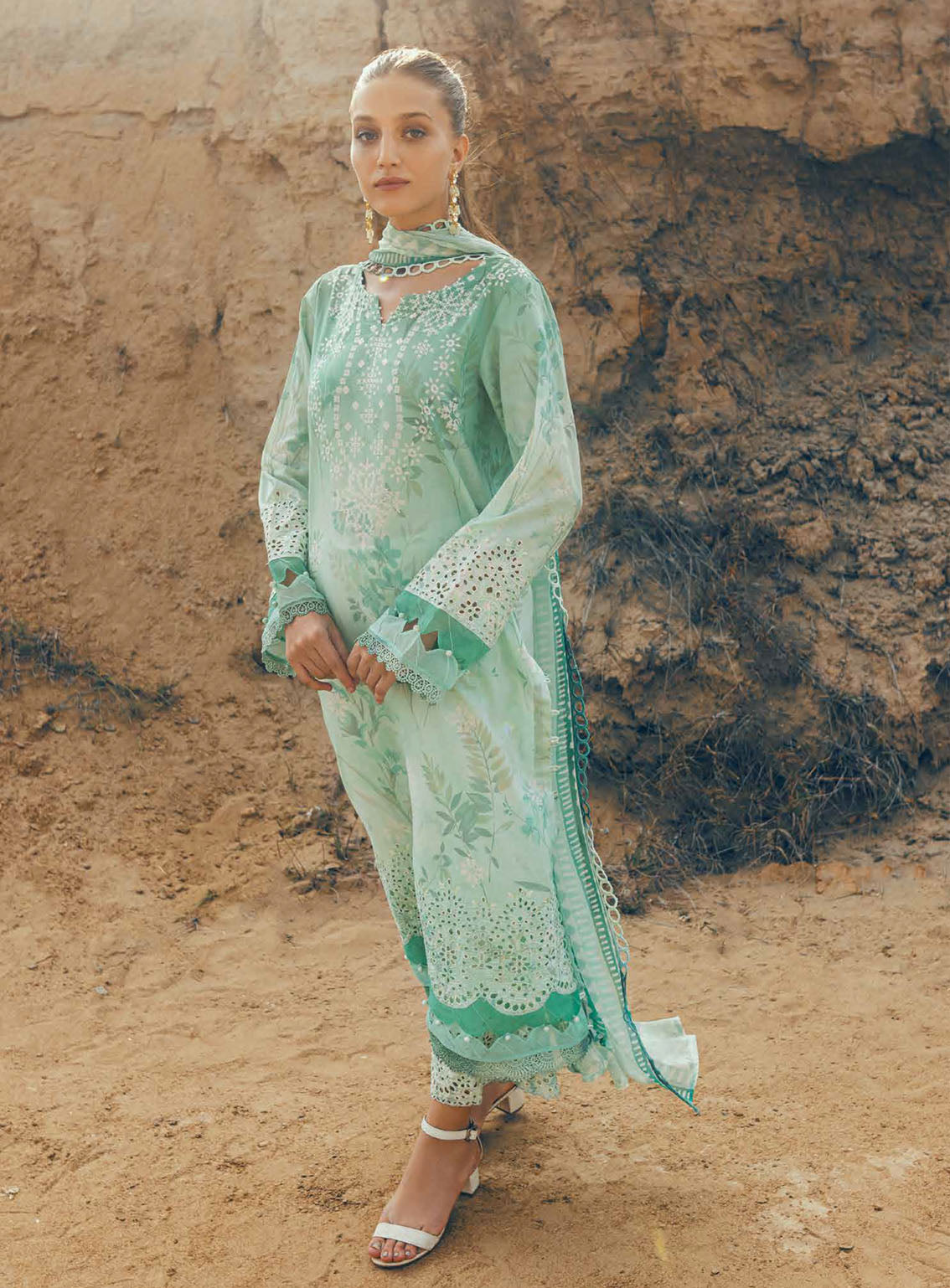 Gardenia By Nureh Chikankari Lawn 3 Piece Unstitched Suit NU24GC NSG-158 Gardenia By Nureh Chikankari Lawn 3 Piece Unstitched Suit NU24GC NSG-158