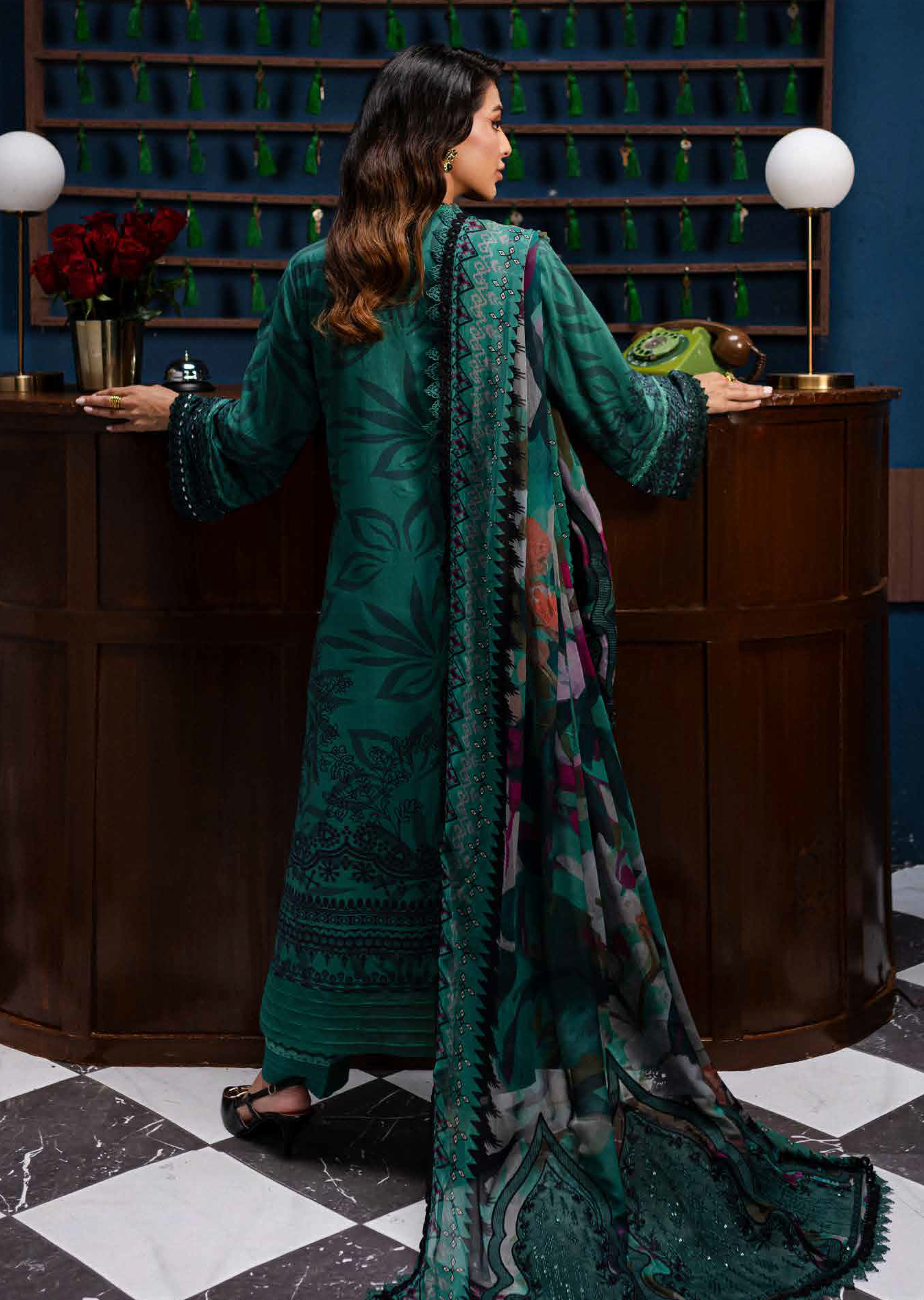 Gardenia By Nureh Embroidered Slub Linen 3 Piece Unstitched Suit NU24GL NSG-160 Gardenia By Nureh Embroidered Slub Linen 3 Piece Unstitched Suit NU24GL NSG-160