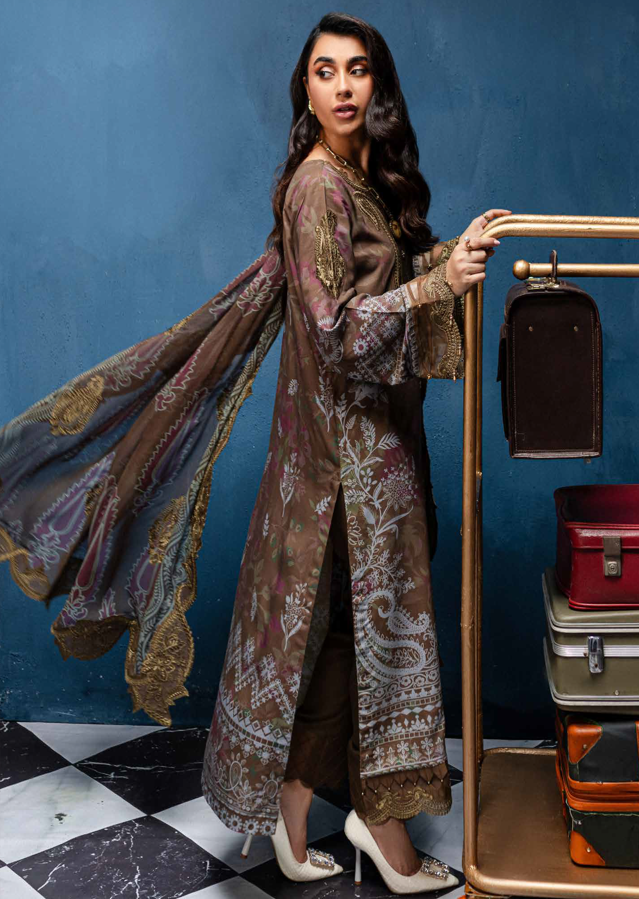 Gardenia By Nureh Embroidered Slub Linen 3 Piece Unstitched Suit NU24GL NSG-163 Gardenia By Nureh Embroidered Slub Linen 3 Piece Unstitched Suit NU24GL NSG-163