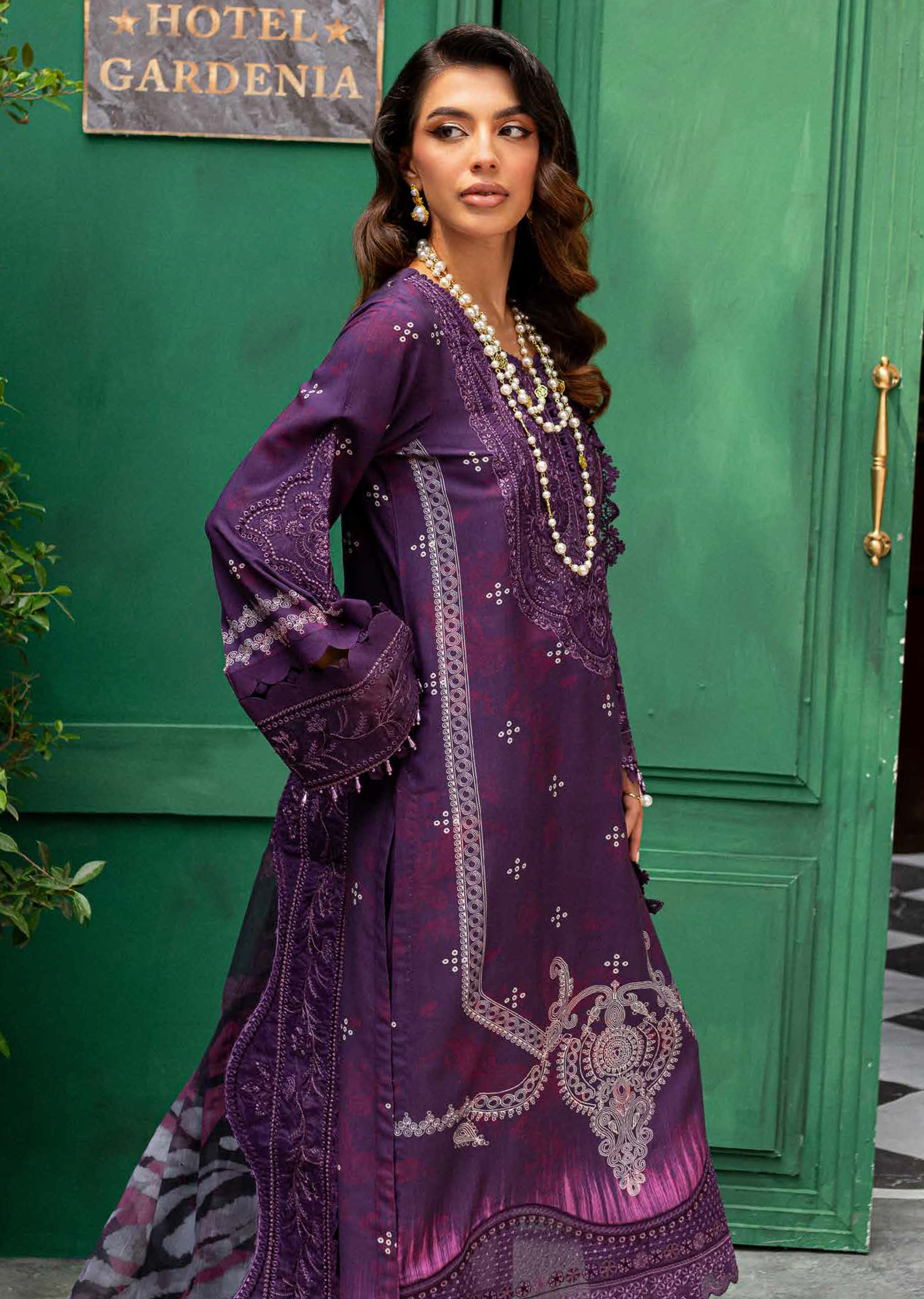 Gardenia By Nureh Embroidered Slub Linen 3 Piece Unstitched Suit NU24GL NSG-166 Gardenia By Nureh Embroidered Slub Linen 3 Piece Unstitched Suit NU24GL NSG-166