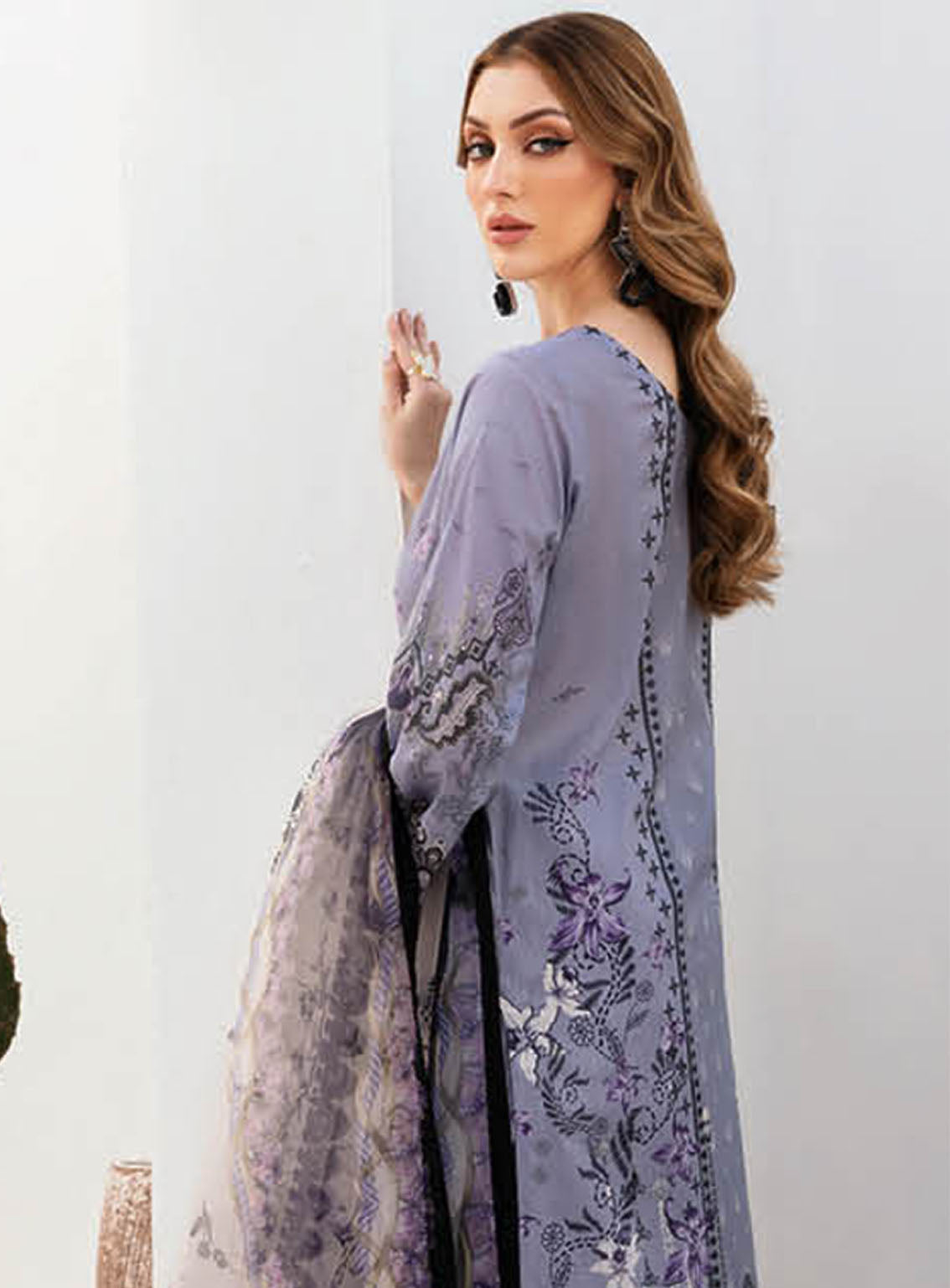 Ghazal By Ramsha Luxury Embroidered Lawn 3 Piece Unstitched Suit RM24LEL G-202 Ghazal By Ramsha Luxury Embroidered Lawn 3 Piece Unstitched Suit RM24LEL G-202