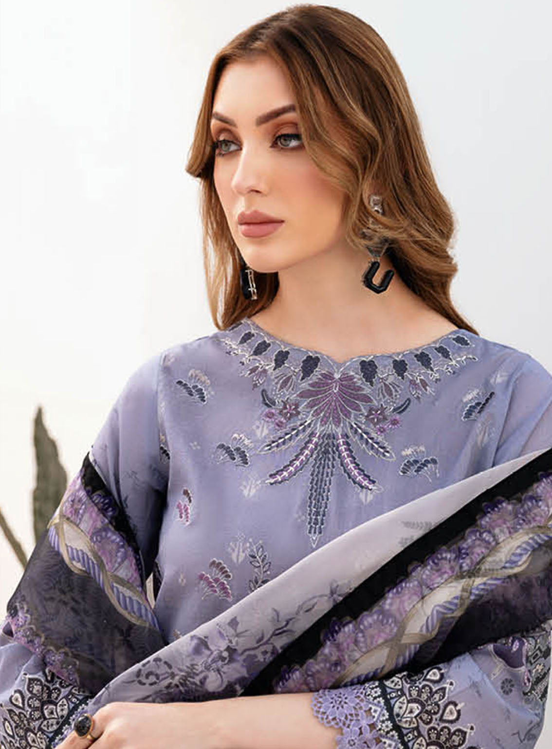 Ghazal By Ramsha Luxury Embroidered Lawn 3 Piece Unstitched Suit RM24LEL G-202 Ghazal By Ramsha Luxury Embroidered Lawn 3 Piece Unstitched Suit RM24LEL G-202