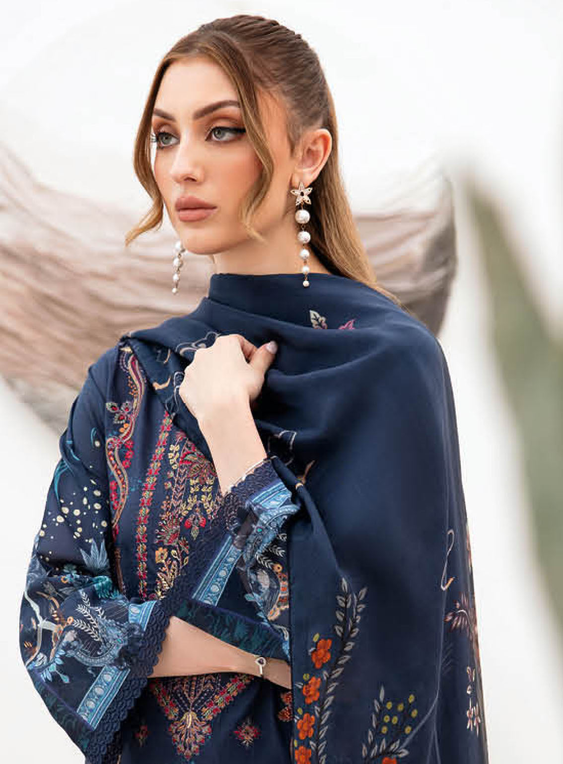 Ghazal By Ramsha Luxury Embroidered Lawn 3 Piece Unstitched Suit RM24LEL G-207 Ghazal By Ramsha Luxury Embroidered Lawn 3 Piece Unstitched Suit RM24LEL G-207