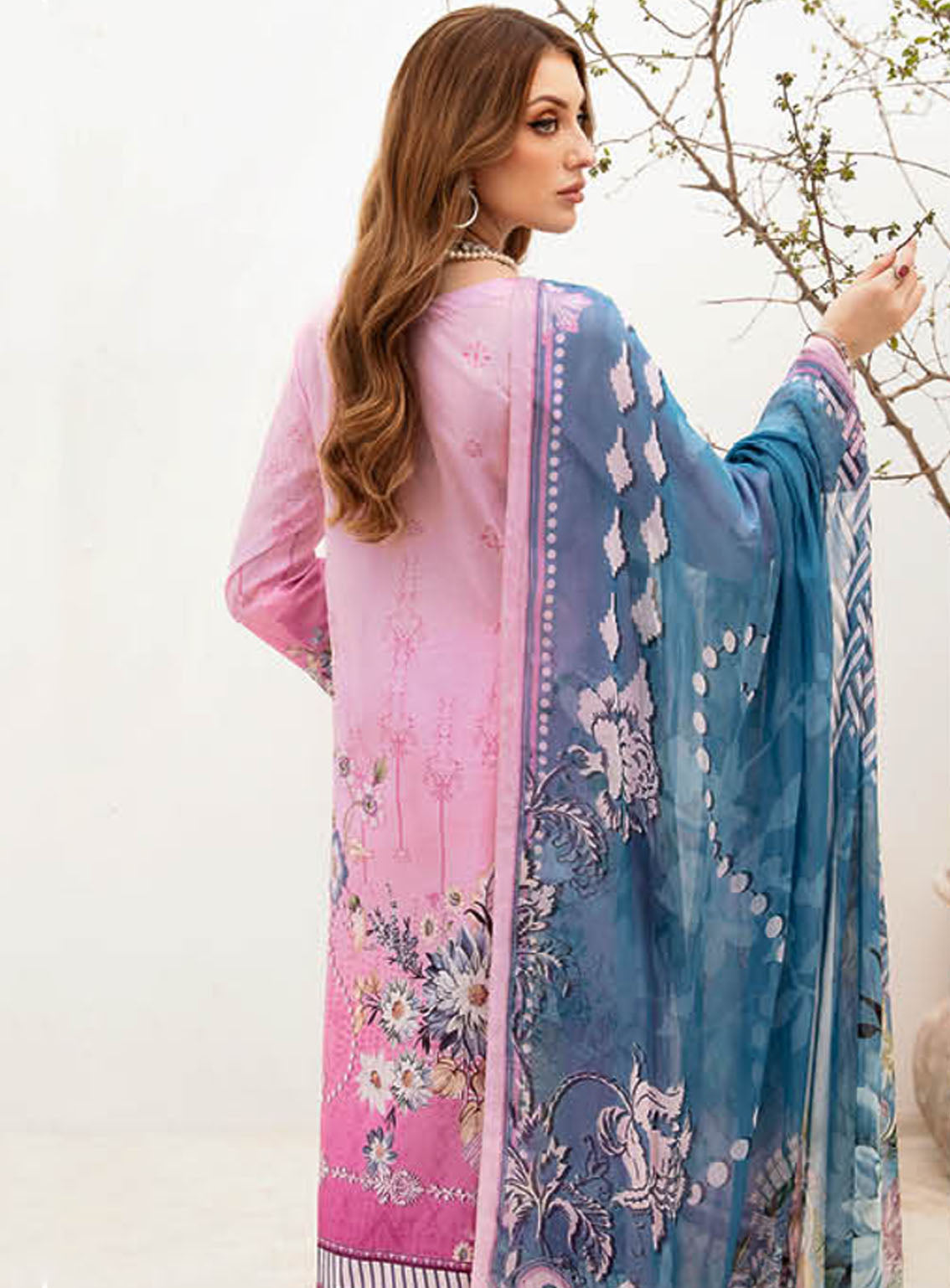 Ghazal By Ramsha Luxury Embroidered Lawn 3 Piece Unstitched Suit RM24LEL G-212 Ghazal By Ramsha Luxury Embroidered Lawn 3 Piece Unstitched Suit RM24LEL G-212