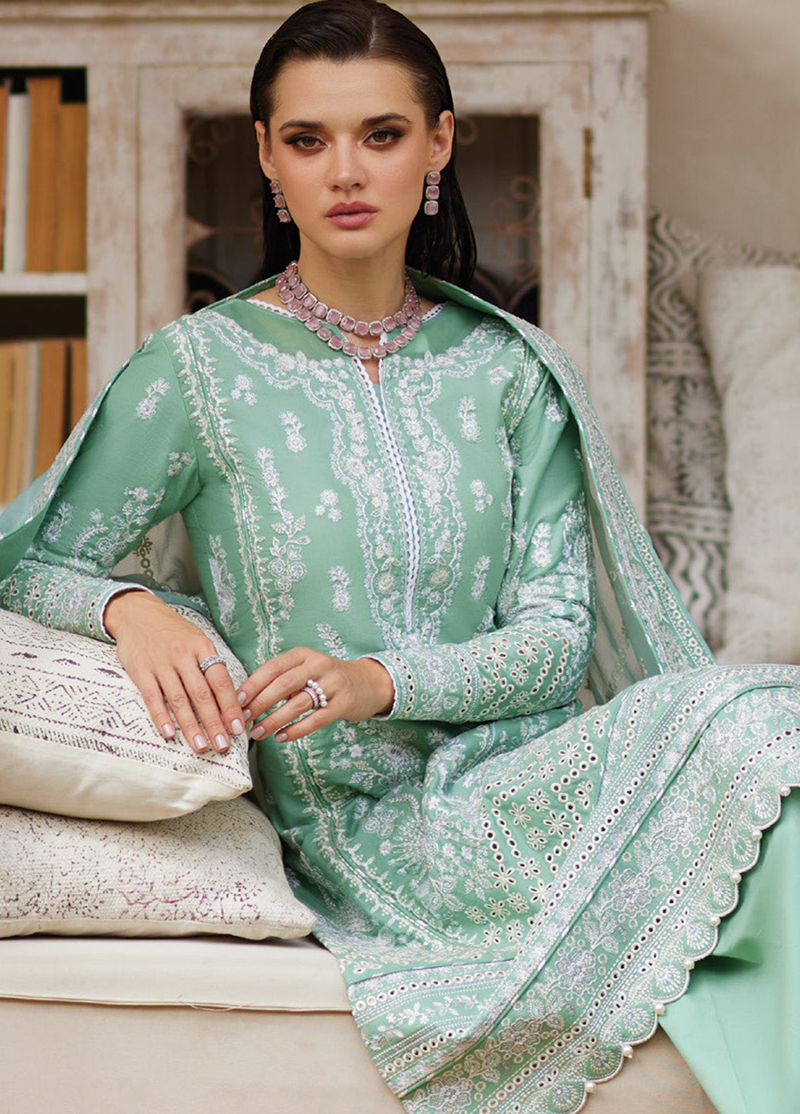Gulaal Embroidered Lawn 3 Piece Unstitched Suit GL25LL D-02 FREESIA Gulaal Embroidered Lawn 3 Piece Unstitched Suit GL25LL D-02 FREESIA