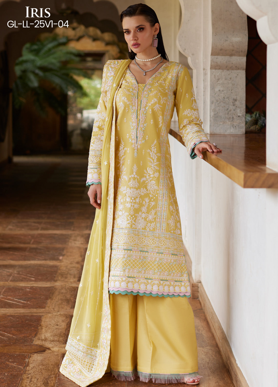 Gulaal Embroidered Lawn 3 Piece Unstitched Suit GL25LL D-04 IRIS Gulaal Embroidered Lawn 3 Piece Unstitched Suit GL25LL D-04 IRIS