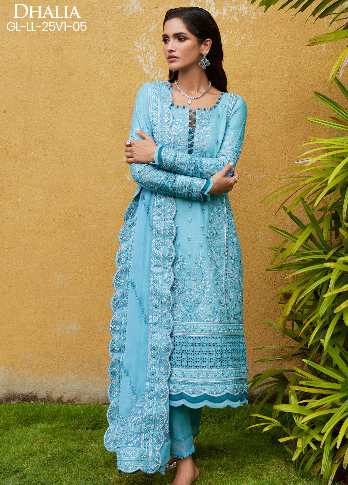 Gulaal Embroidered Lawn 3 Piece Unstitched Suit GL25LL D-05 DHALIA Gulaal Embroidered Lawn 3 Piece Unstitched Suit GL25LL D-05 DHALIA