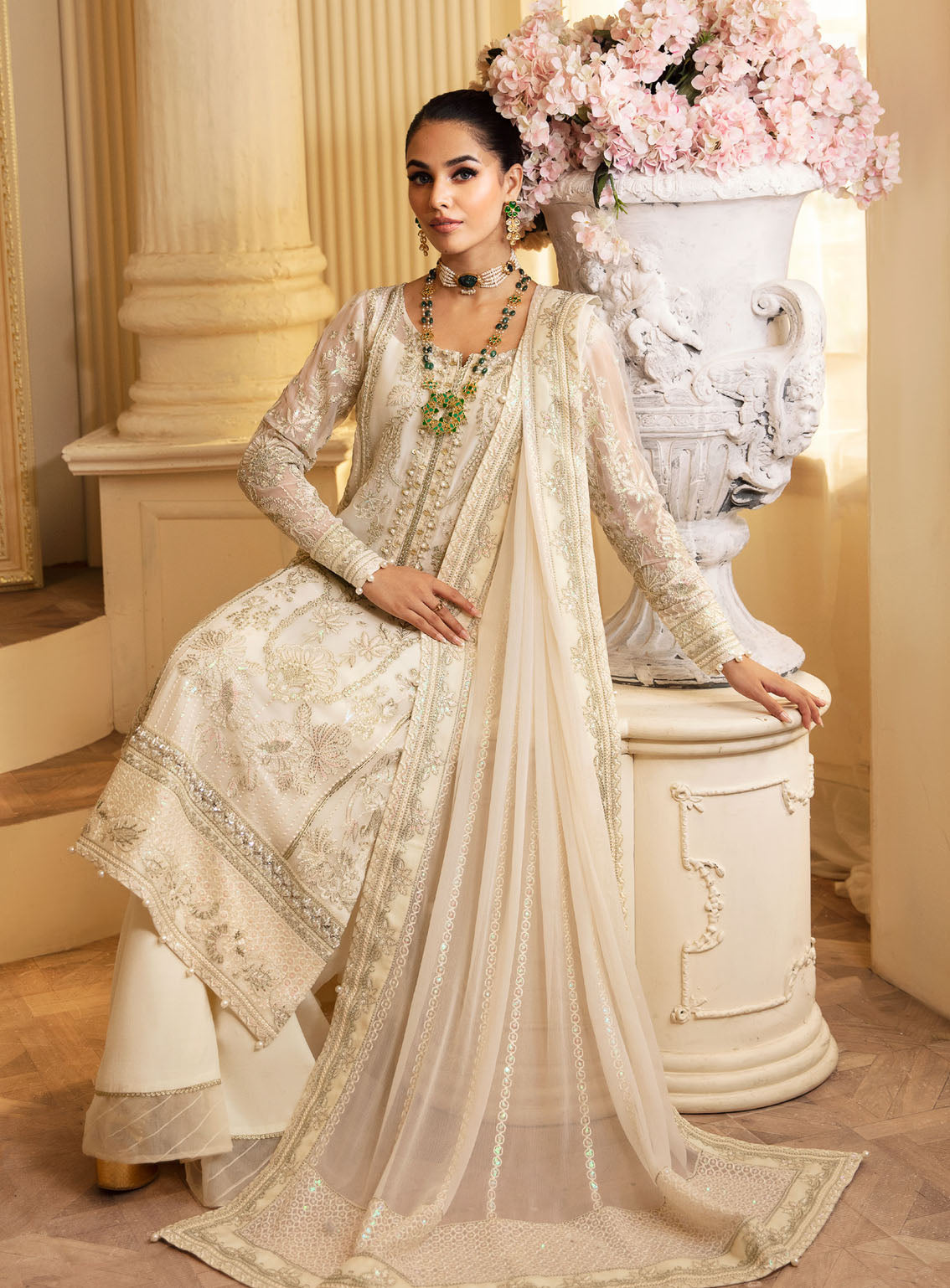 Gulaal Luxury Embroidered Chiffon 4 Piece Unstitched Suit GL24EC GL-EC-24V2-06 DELPHINE Gulaal Luxury Embroidered Chiffon 4 Piece Unstitched Suit GL24EC GL-EC-24V2-06 DELPHINE