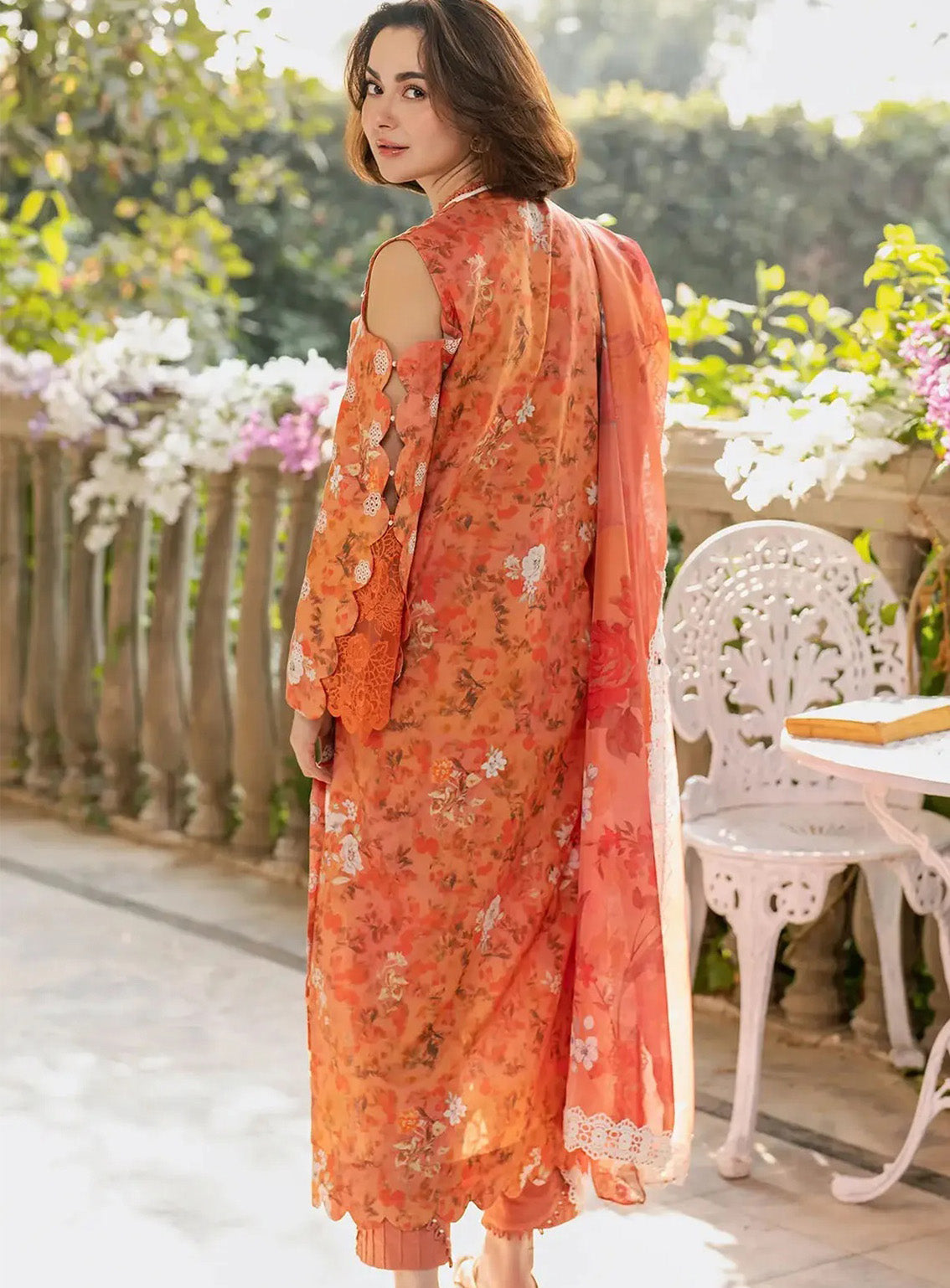 Gulkari By Asifa & Nabeel Embroidered Lawn 3 Piece Unstitched Suit AN25G D-GKL-08 CITRUS GLOW Gulkari By Asifa & Nabeel Embroidered Lawn 3 Piece Unstitched Suit AN25G D-GKL-08 CITRUS GLOW