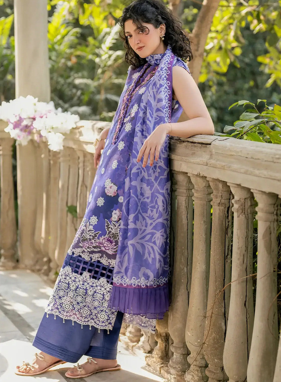 Gulkari By Asifa & Nabeel Embroidered Lawn 3 Piece Unstitched Suit AN25G D-GKL-11 OPHELIA Gulkari By Asifa & Nabeel Embroidered Lawn 3 Piece Unstitched Suit AN25G D-GKL-11 OPHELIA