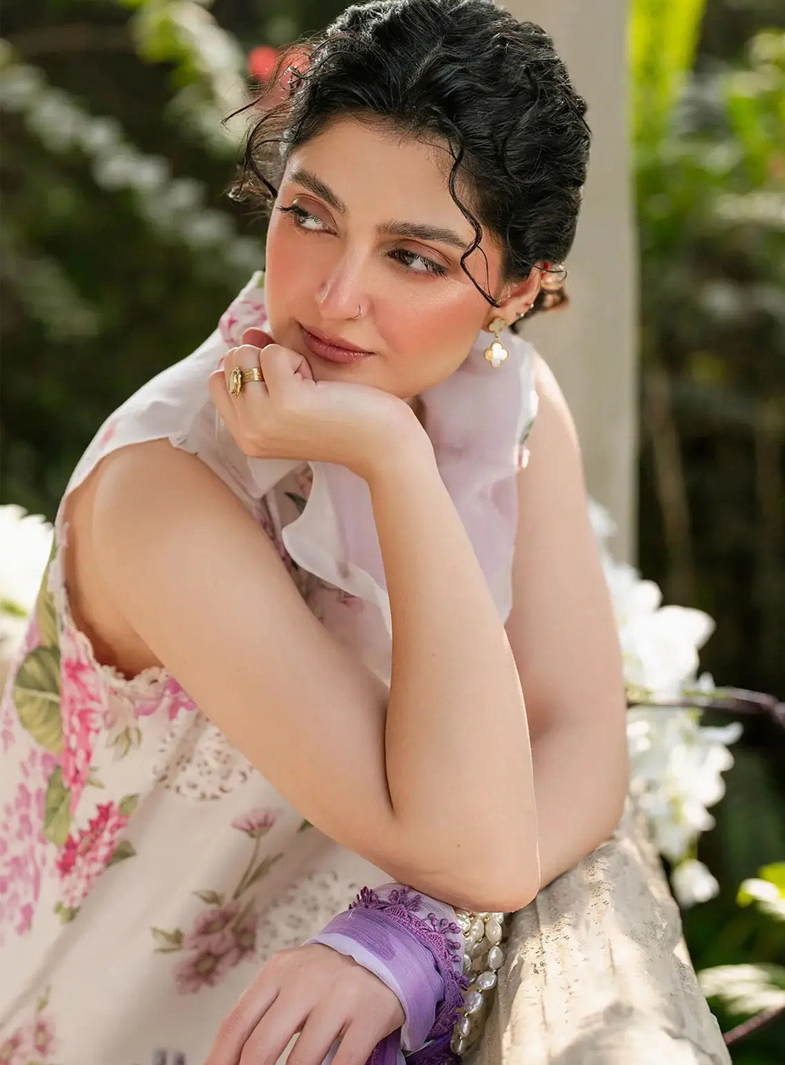 Gulkari By Asifa & Nabeel Embroidered Lawn 3 Piece Unstitched Suit AN25G D-GKL-14 MORNING DEW Gulkari By Asifa & Nabeel Embroidered Lawn 3 Piece Unstitched Suit AN25G D-GKL-14 MORNING DEW