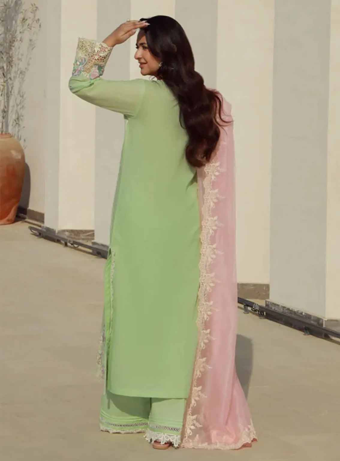 Gulmina Embroidered Lawn 3 Piece Unstitched Suit GM25US D-GARDENIA Gulmina Embroidered Lawn 3 Piece Unstitched Suit GM25US D-GARDENIA