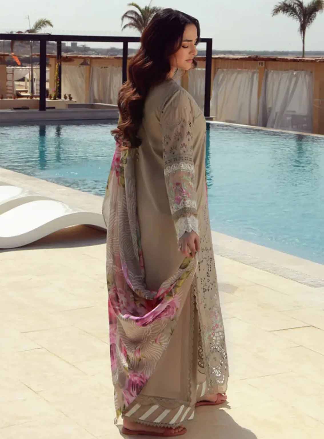 Gulmina Embroidered Lawn 3 Piece Unstitched Suit GM25US D-MAHAY Gulmina Embroidered Lawn 3 Piece Unstitched Suit GM25US D-MAHAY