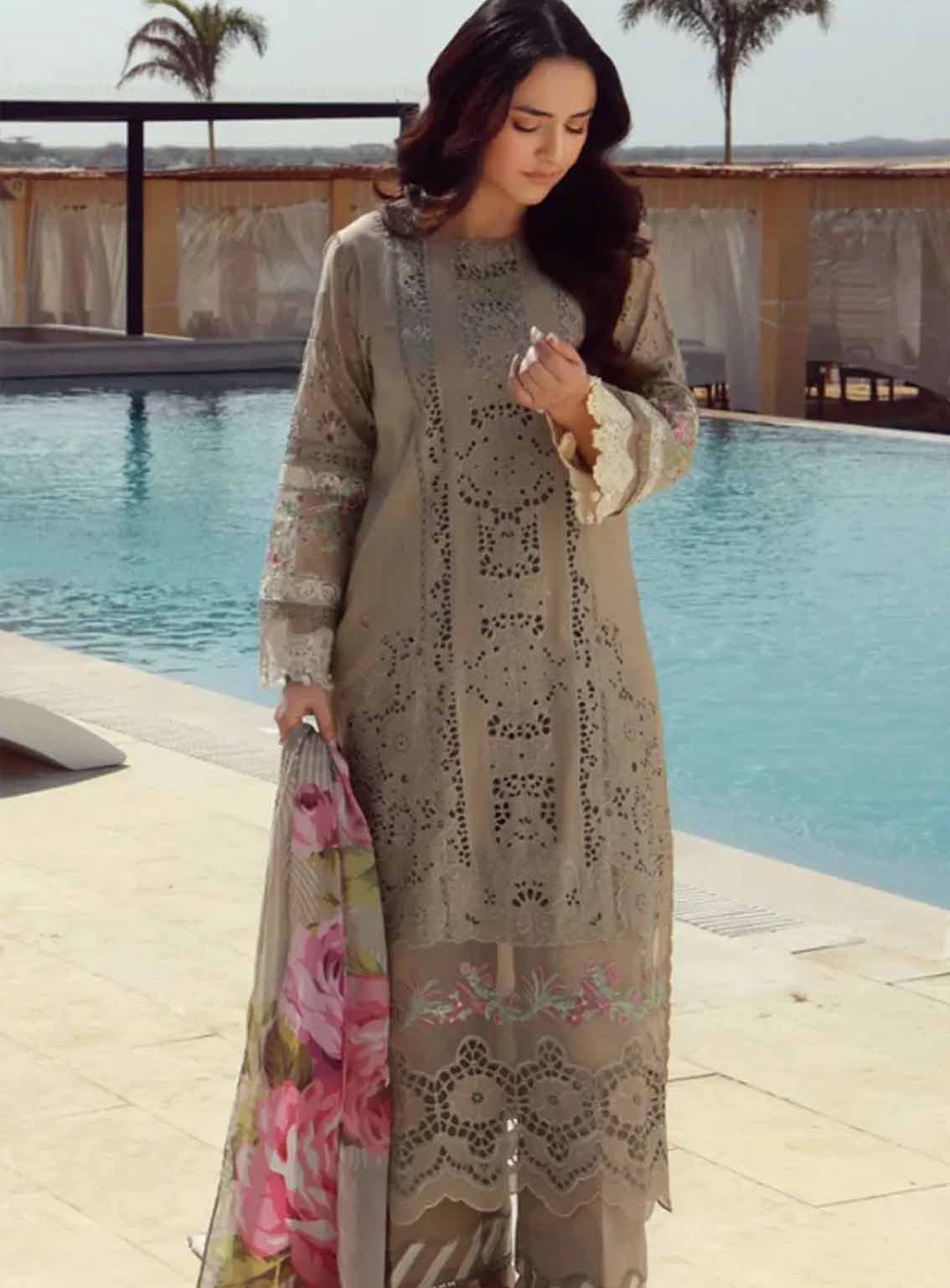 Gulmina Embroidered Lawn 3 Piece Unstitched Suit GM25US D-MAHAY Gulmina Embroidered Lawn 3 Piece Unstitched Suit GM25US D-MAHAY