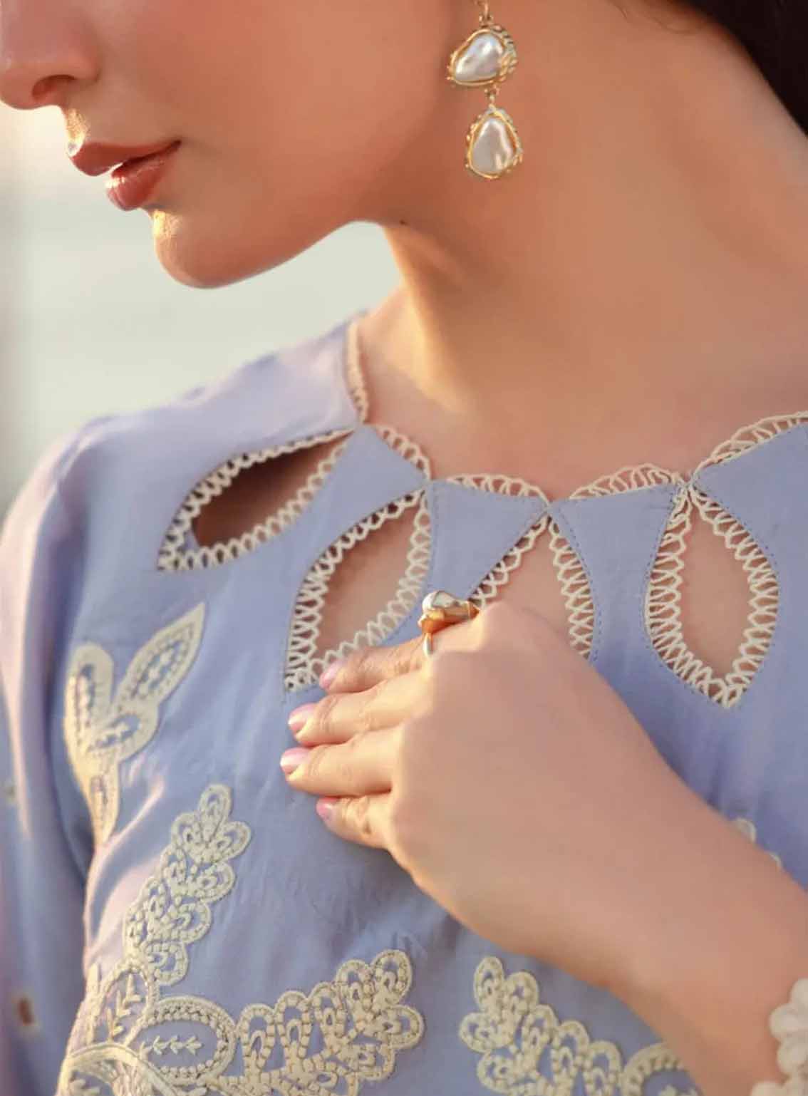 Gulmina Embroidered Lawn 3 Piece Unstitched Suit GM25US D-PERIWINKLE Gulmina Embroidered Lawn 3 Piece Unstitched Suit GM25US D-PERIWINKLE