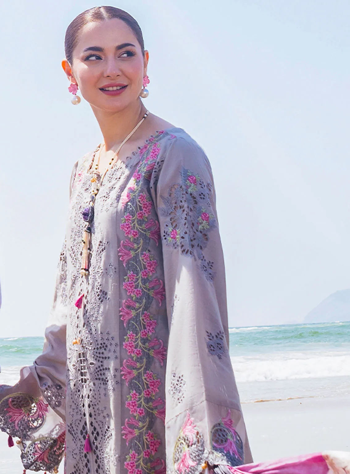 Hai Kuch By Elaf Festive Embroidered Lawn 3 Piece Unstitched Suit EF24HK EHK-04 ALYAANAH Hai Kuch By Elaf Festive Embroidered Lawn 3 Piece Unstitched Suit EF24HK EHK-04 ALYAANAH