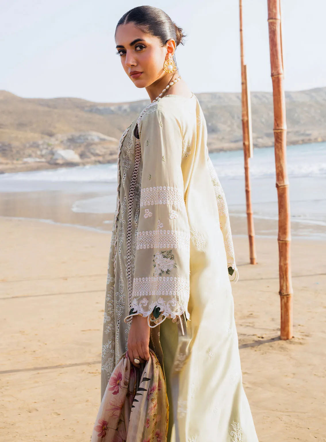 Hai Kuch By Elaf Festive Embroidered Lawn 3 Piece Unstitched Suit EF24HK EHK-08 PUR SHOKH Hai Kuch By Elaf Festive Embroidered Lawn 3 Piece Unstitched Suit EF24HK EHK-08 PUR SHOKH