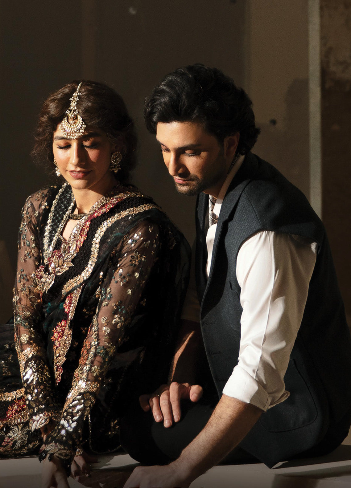 Hayat By Afrozeh Embroidered Organza 3 Piece Unstitched Suit AF24LA AFH-08 MEERA Hayat By Afrozeh Embroidered Organza 3 Piece Unstitched Suit AF24LA AFH-08 MEERA