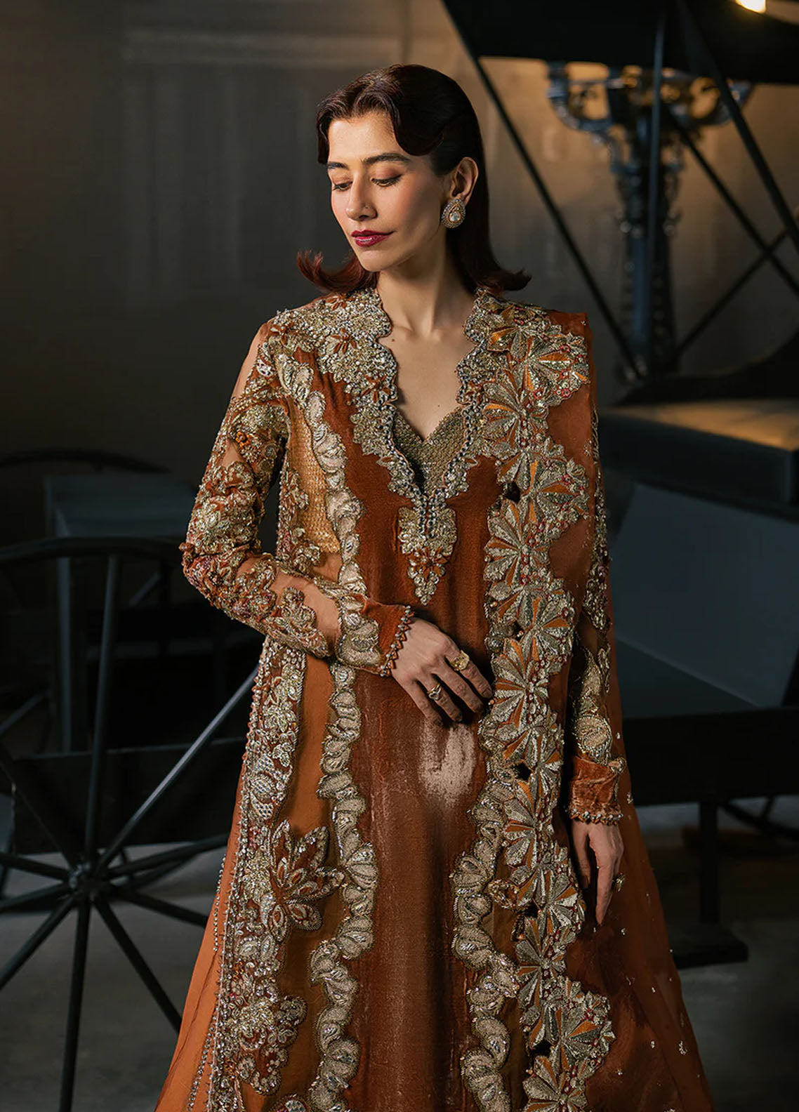 Hayat By Afrozeh Wedding Formals Embroidered Velvet 3 Piece Unstitched Suit AF25HWF D-04 ZAVAA Hayat By Afrozeh Wedding Formals Embroidered Velvet 3 Piece Unstitched Suit AF25HWF D-04 ZAVAA