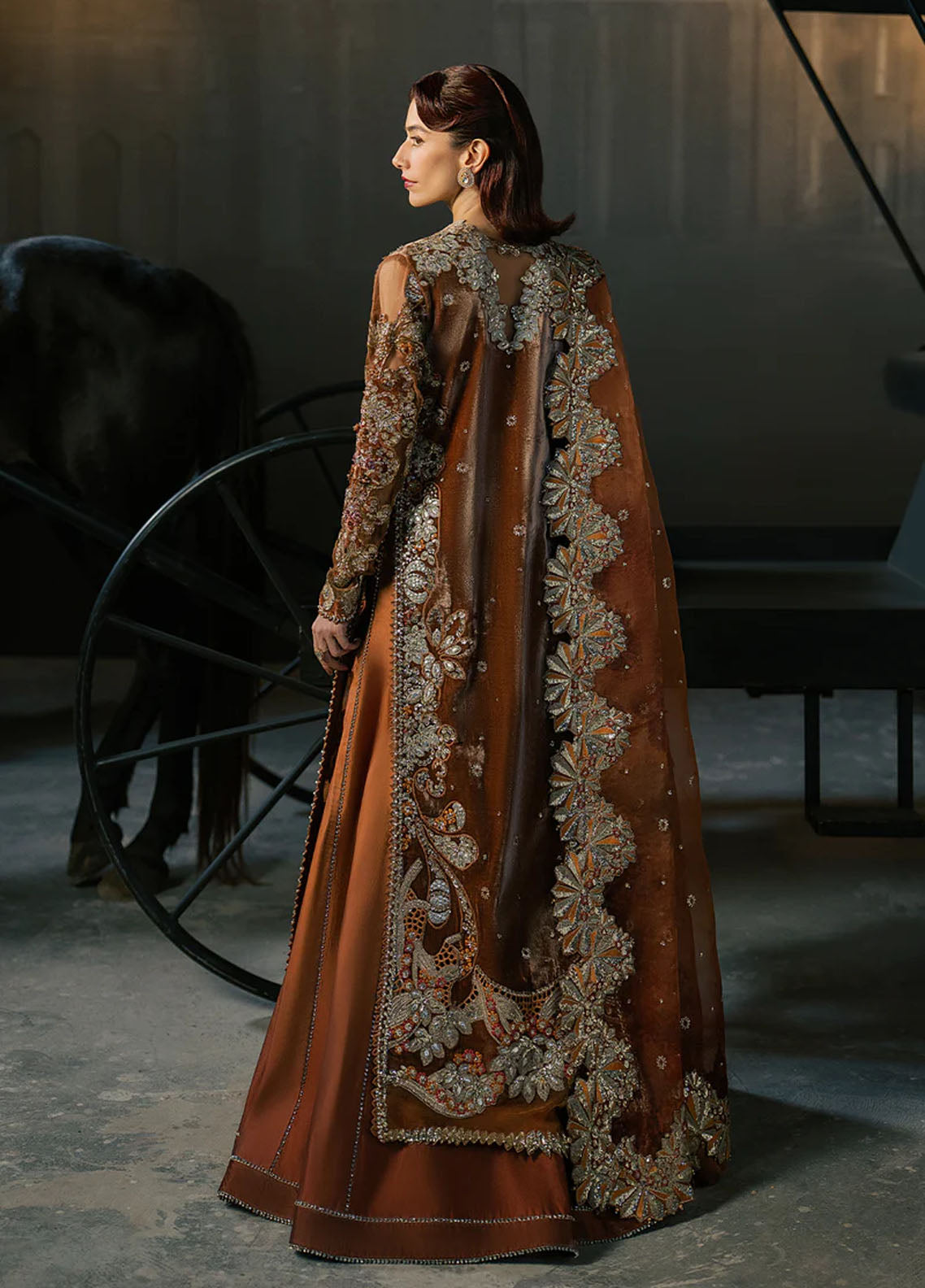 Hayat By Afrozeh Wedding Formals Embroidered Velvet 3 Piece Unstitched Suit AF25HWF D-04 ZAVAA Hayat By Afrozeh Wedding Formals Embroidered Velvet 3 Piece Unstitched Suit AF25HWF D-04 ZAVAA