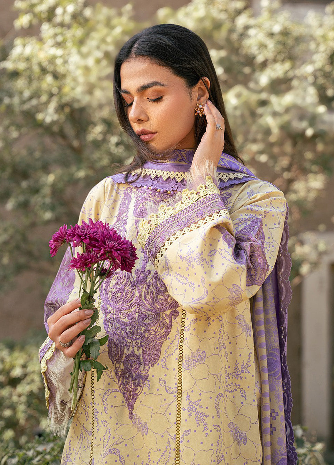 Hazel By Bin Ilyas Embroidered Lawn 3 Piece Unstitched Suit BI25HPE BHS-74A Hazel By Bin Ilyas Embroidered Lawn 3 Piece Unstitched Suit BI25HPE BHS-74A