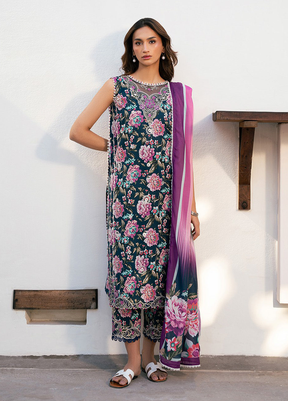 Hazel By Bin Ilyas Embroidered Lawn 3 Piece Unstitched Suit BI25HPE BHS-76A Hazel By Bin Ilyas Embroidered Lawn 3 Piece Unstitched Suit BI25HPE BHS-76A