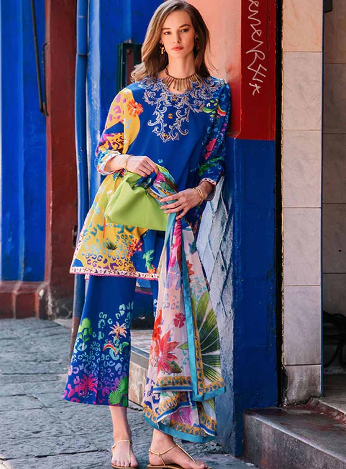 Hemline La Dolce By Mushq Printed Lawn 3 Piece Unstitched Suit MQ25HLDV2 D-10A FLOWER OF LIFE Hemline La Dolce By Mushq Printed Lawn 3 Piece Unstitched Suit MQ25HLDV2 D-10A FLOWER OF LIFE