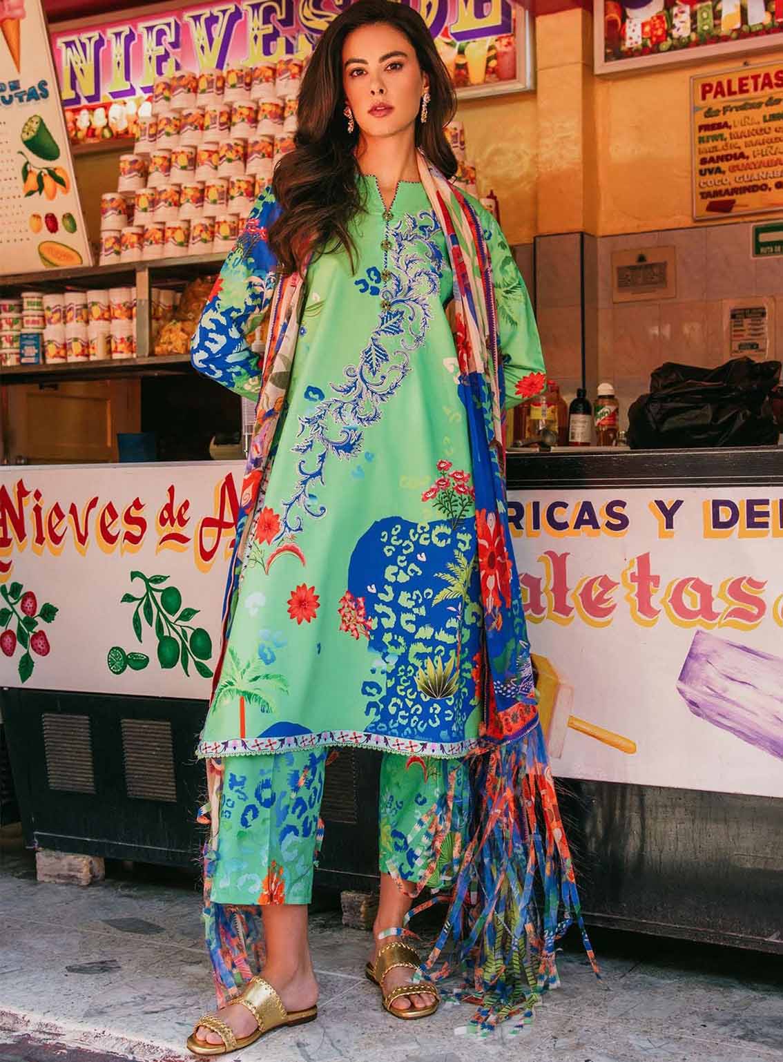 Hemline La Dolce By Mushq Printed Lawn 3 Piece Unstitched Suit MQ25HLDV2 D-10B LIVING HEART Hemline La Dolce By Mushq Printed Lawn 3 Piece Unstitched Suit MQ25HLDV2 D-10B LIVING HEART