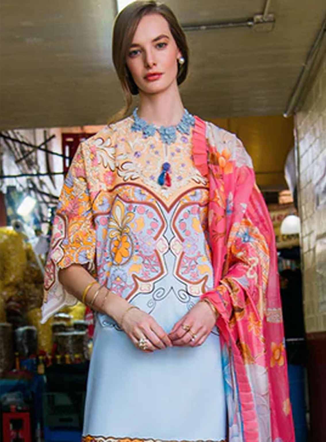 Hemline La Dolce By Mushq Printed Lawn 3 Piece Unstitched Suit MQ25HLDV2 D-3B WATER LILY Hemline La Dolce By Mushq Printed Lawn 3 Piece Unstitched Suit MQ25HLDV2 D-3B WATER LILY